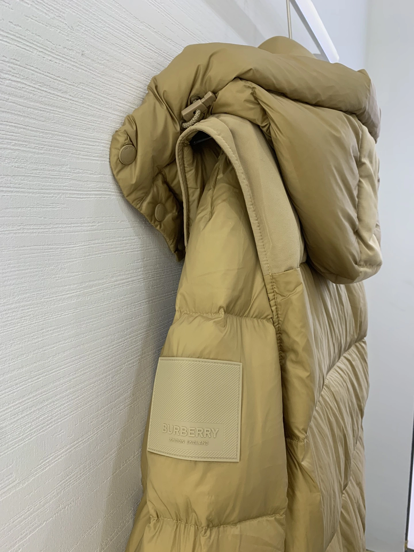 Original Burberry Down Jackets 106120