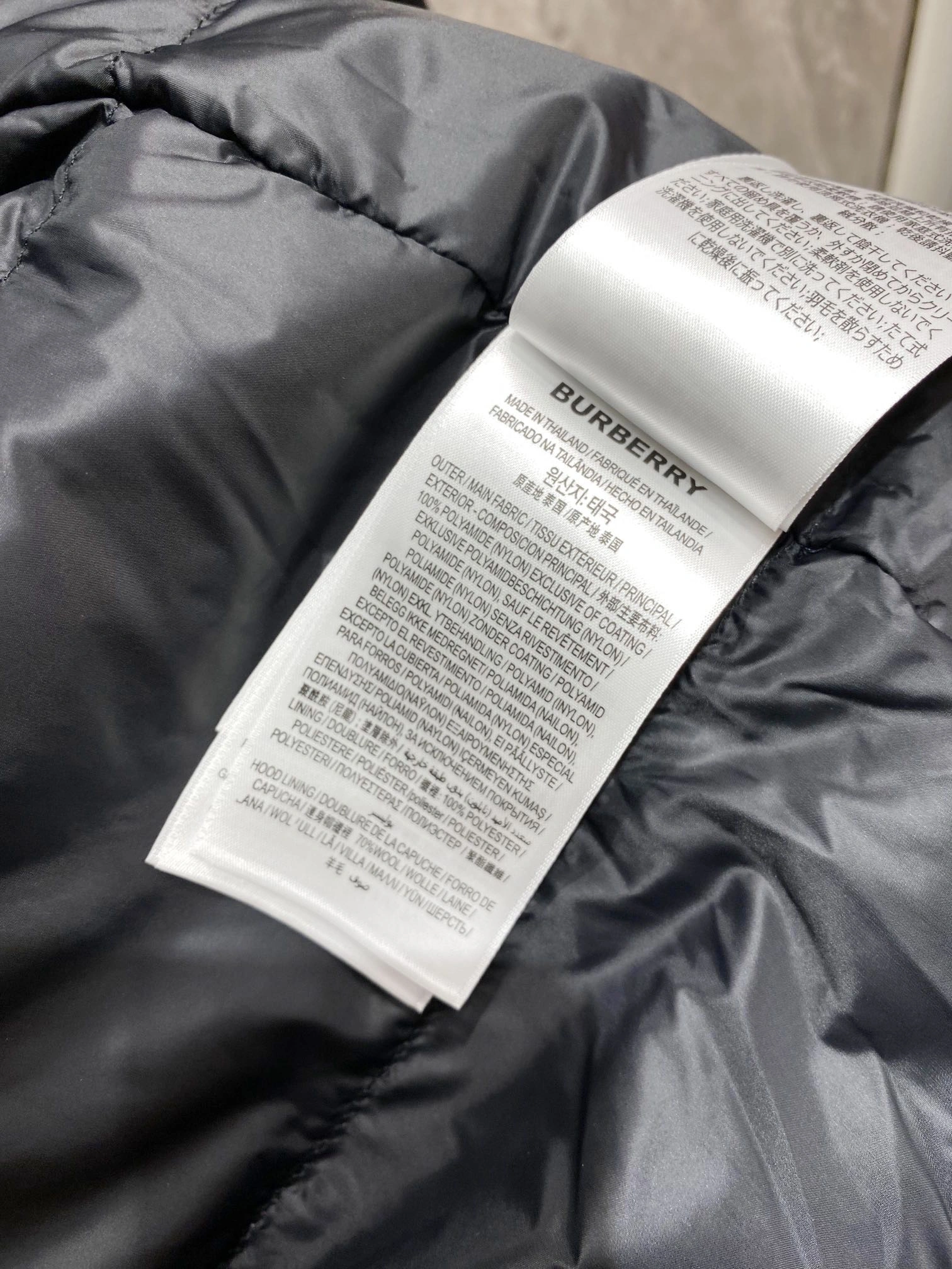 Burberry Down Jackets EyeCatching 106060