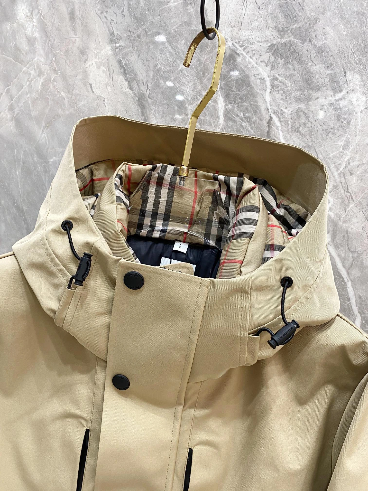 Functional Burberry Down Jackets 106104