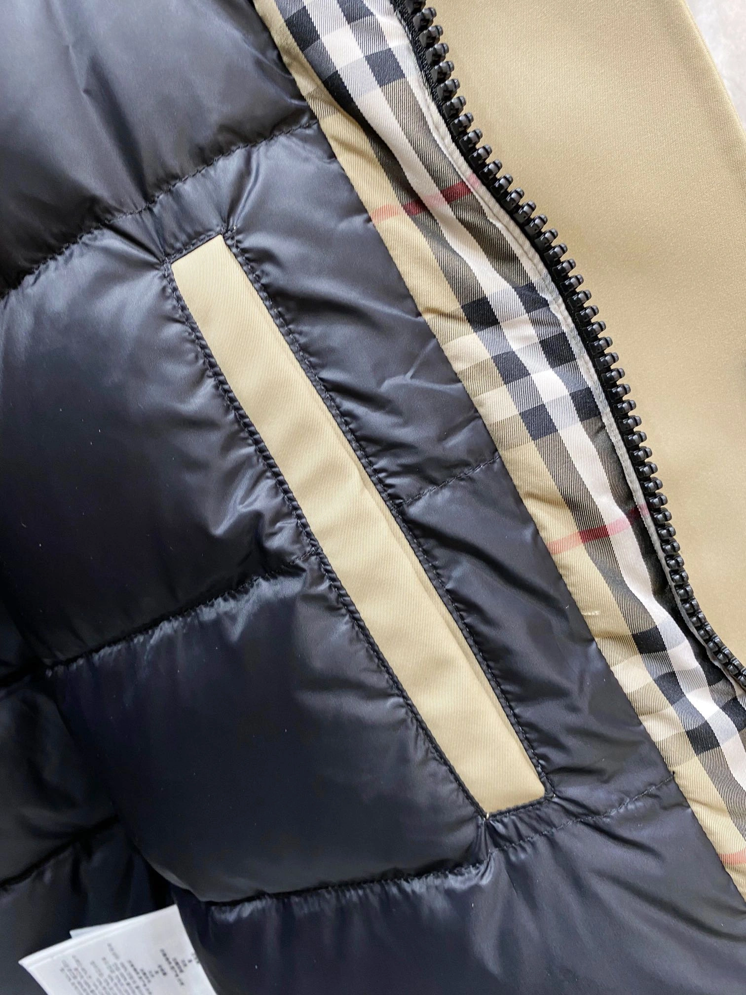 Functional Burberry Down Jackets 106104