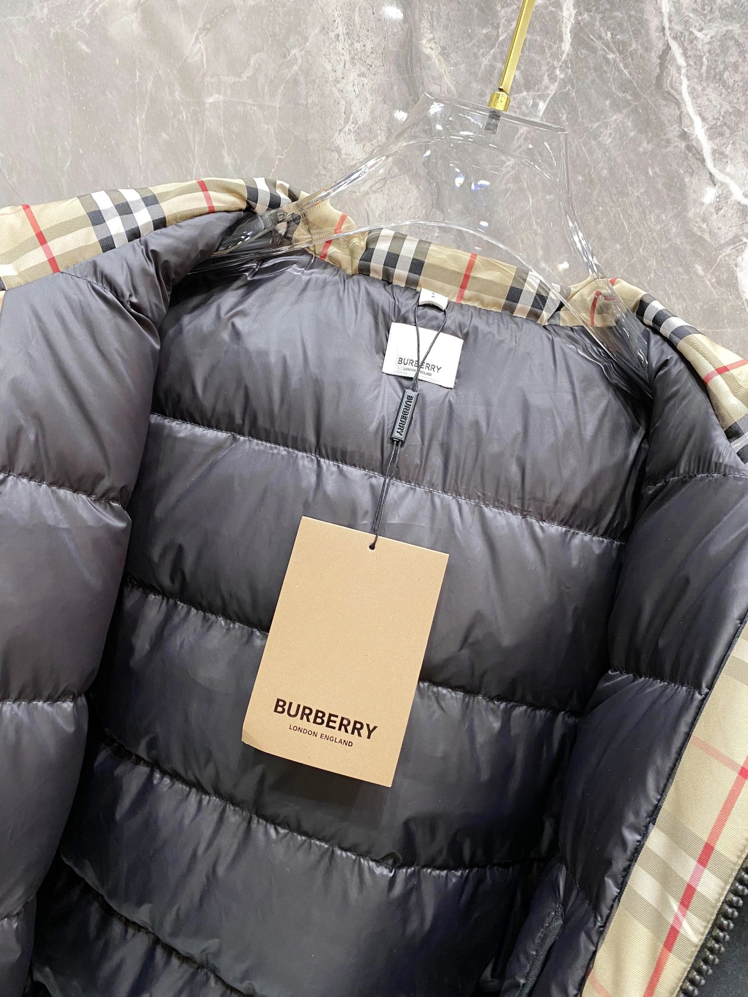 Burberry Down Jackets SportInspired 106094