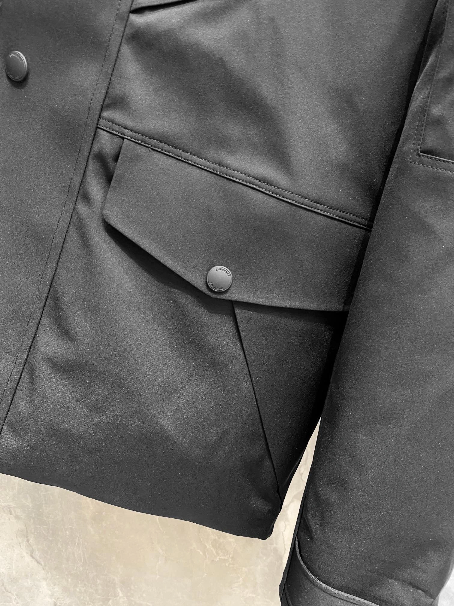 EasyMatch Burberry Down Jackets 106055