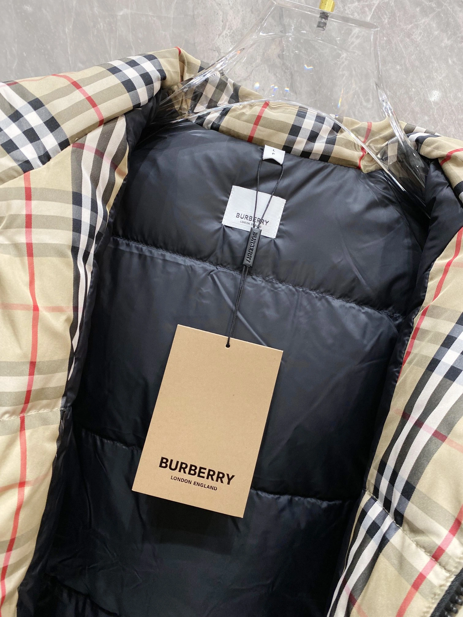 Burberry Down Jackets SmoothTexture 106056