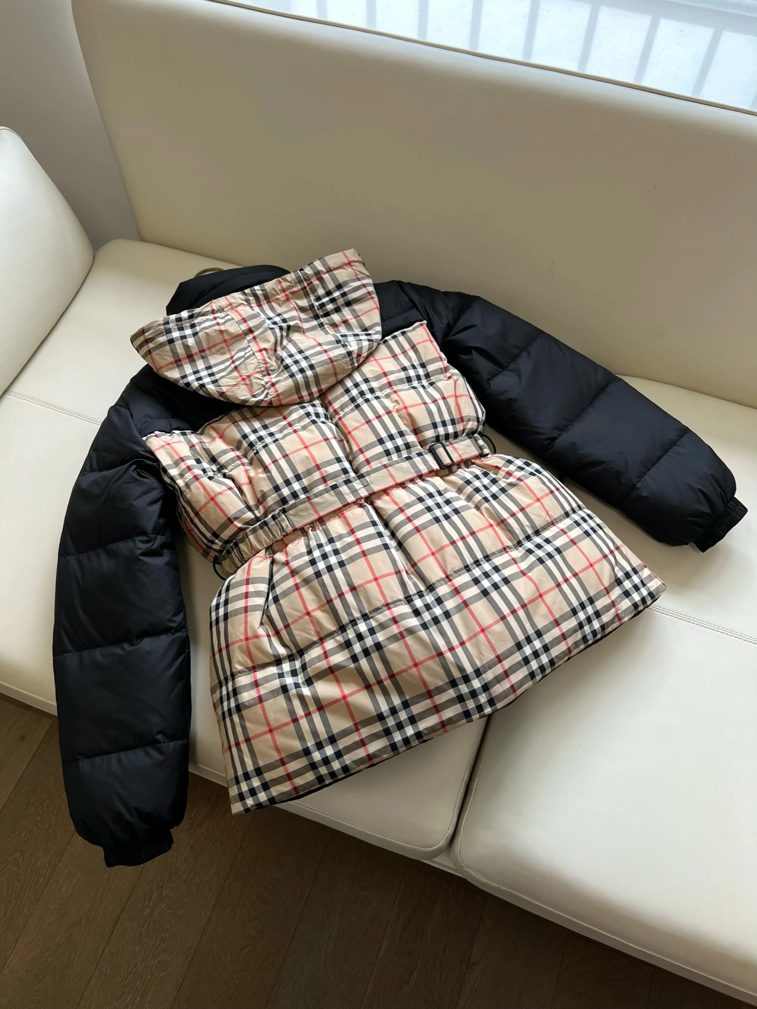 OnTrend Burberry Down Jackets 106091