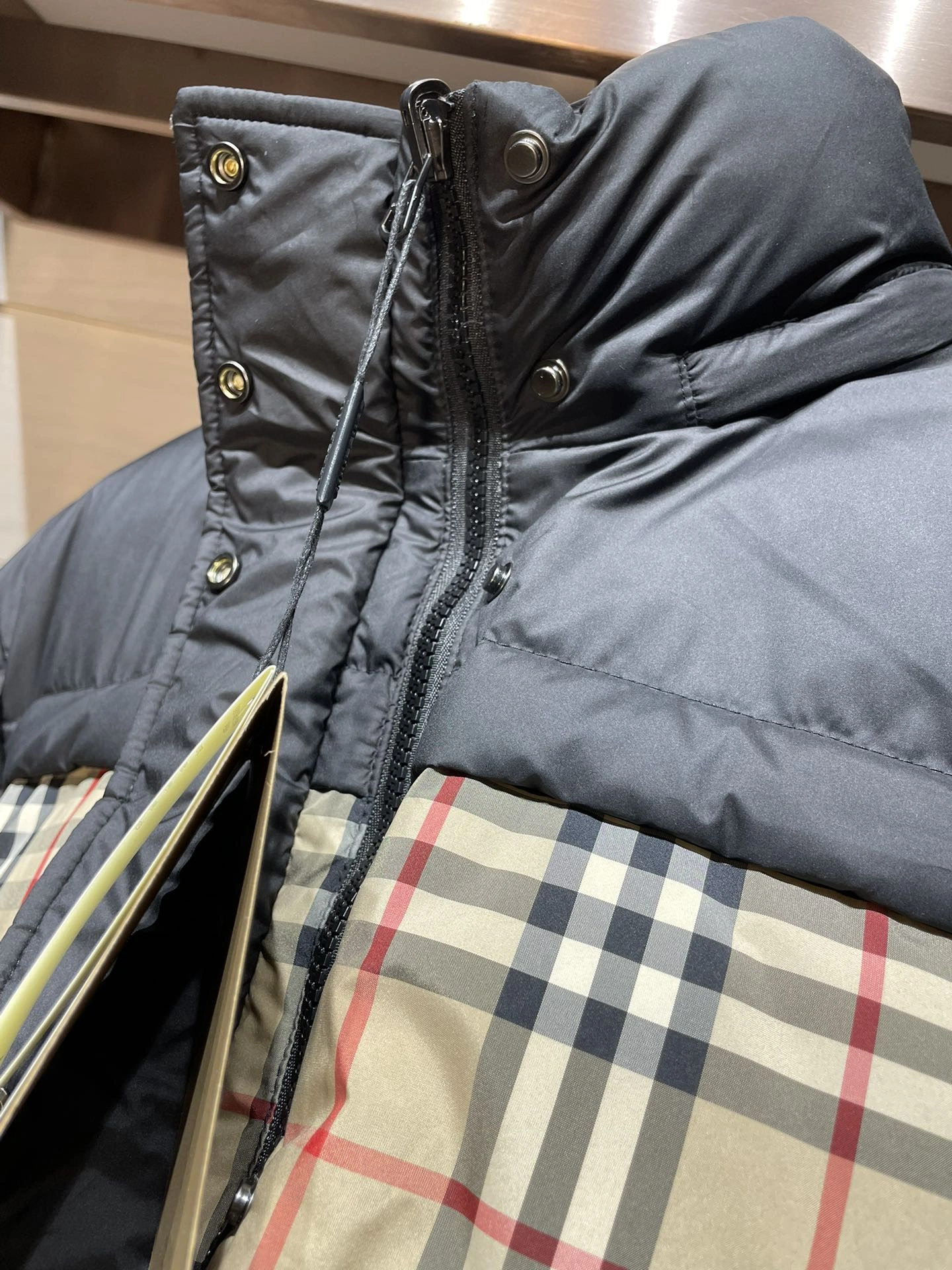 Classic Burberry Down Jackets 106051