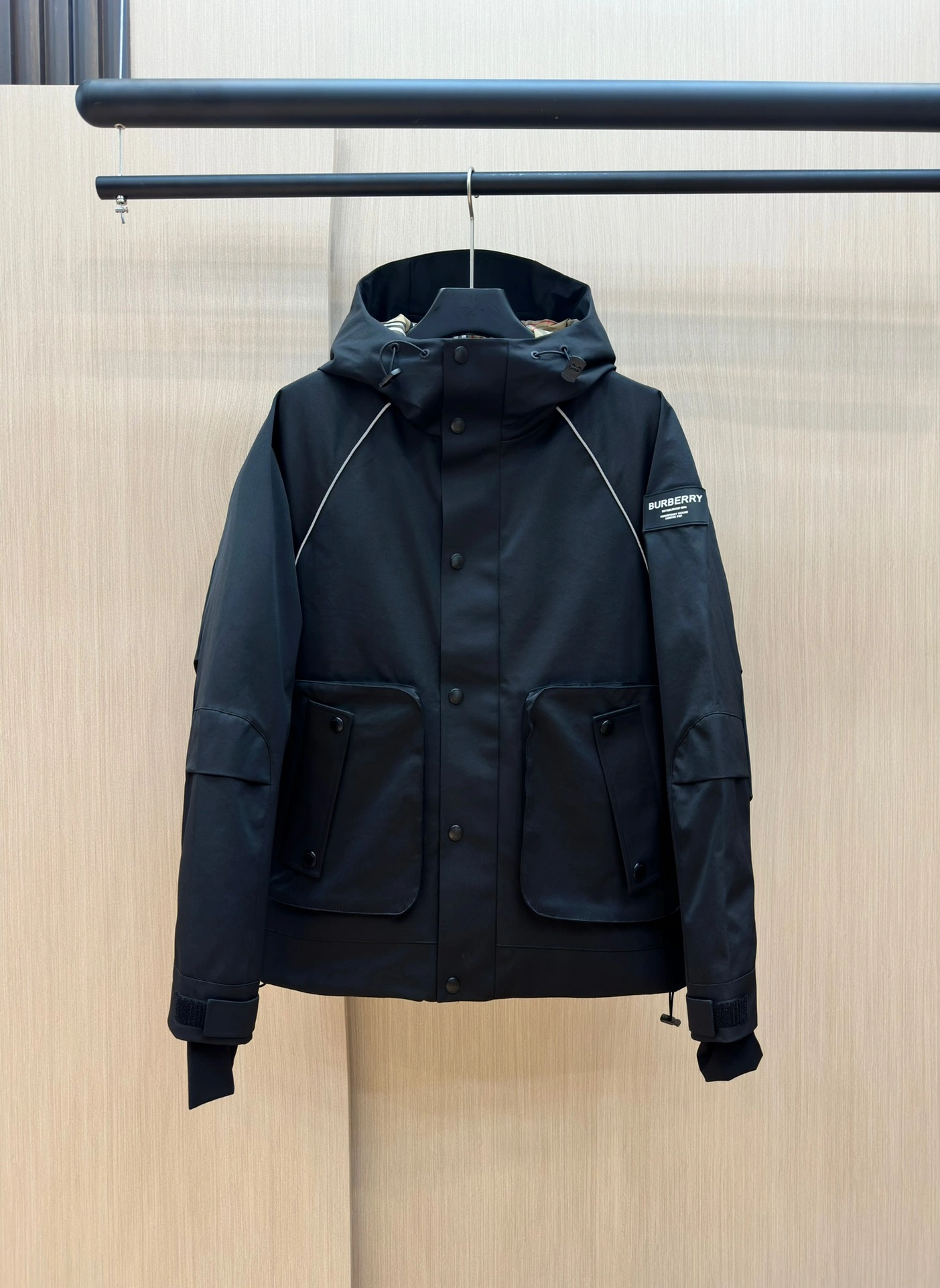 Breathable Burberry Down Jackets 106043
