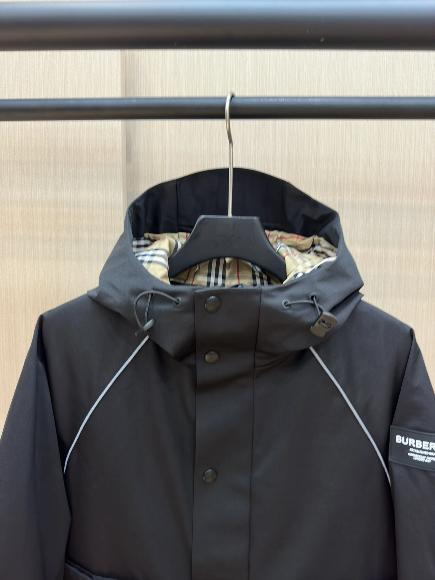 Breathable Burberry Down Jackets 106043