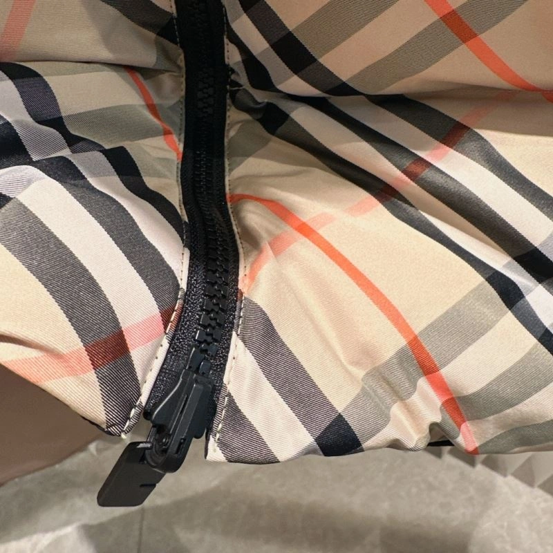 Compact Burberry Down Jackets 106033