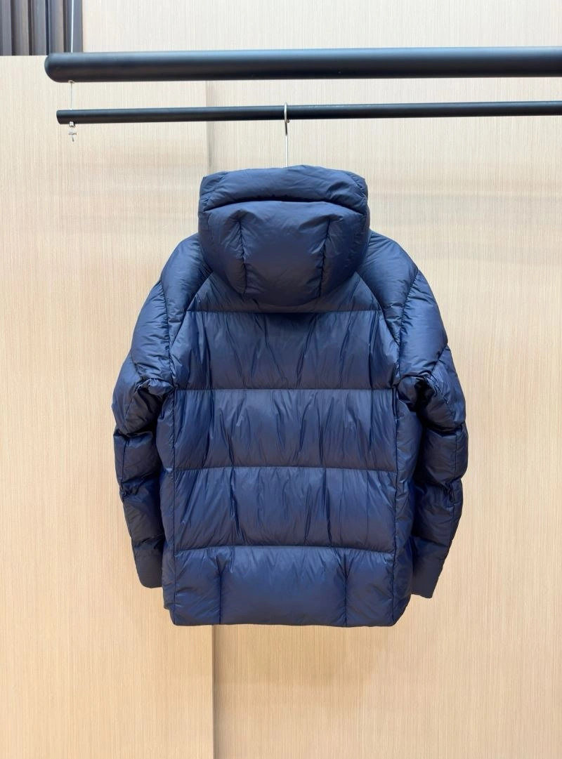 Snug Burberry Down Jackets 105976