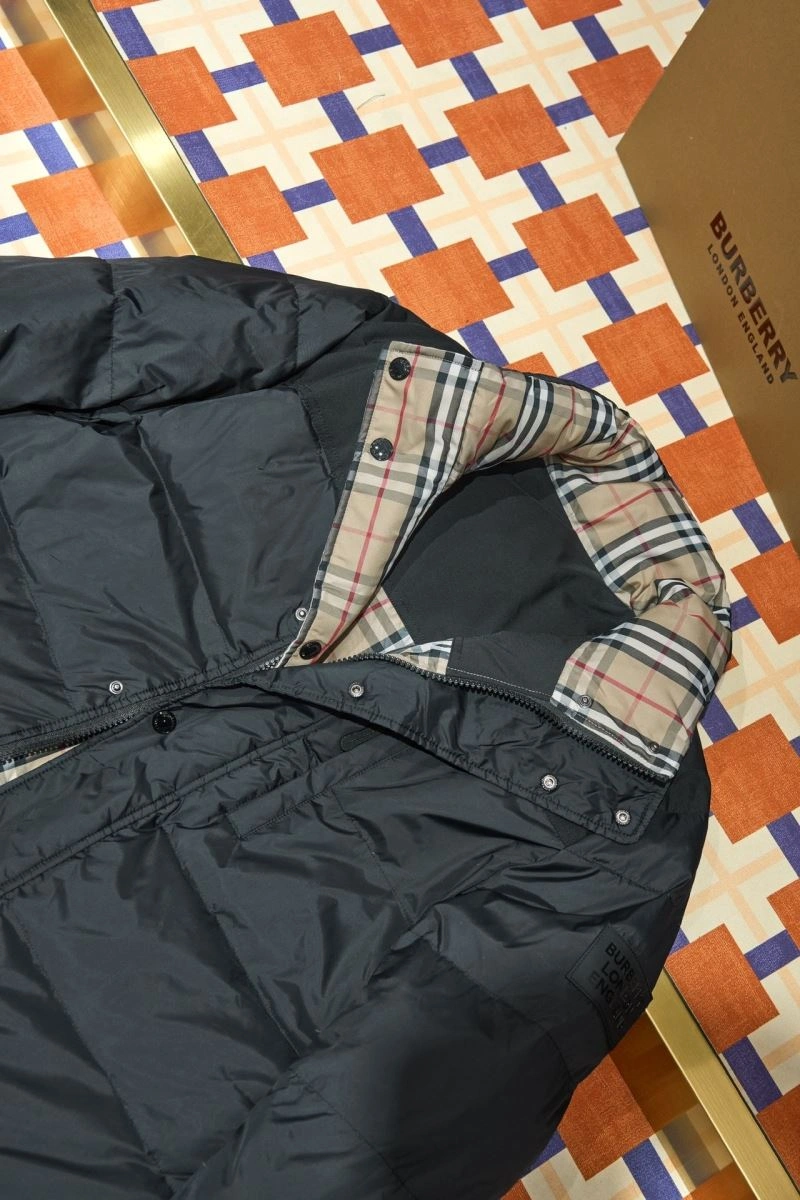 Sporty Burberry Down Jackets 105974