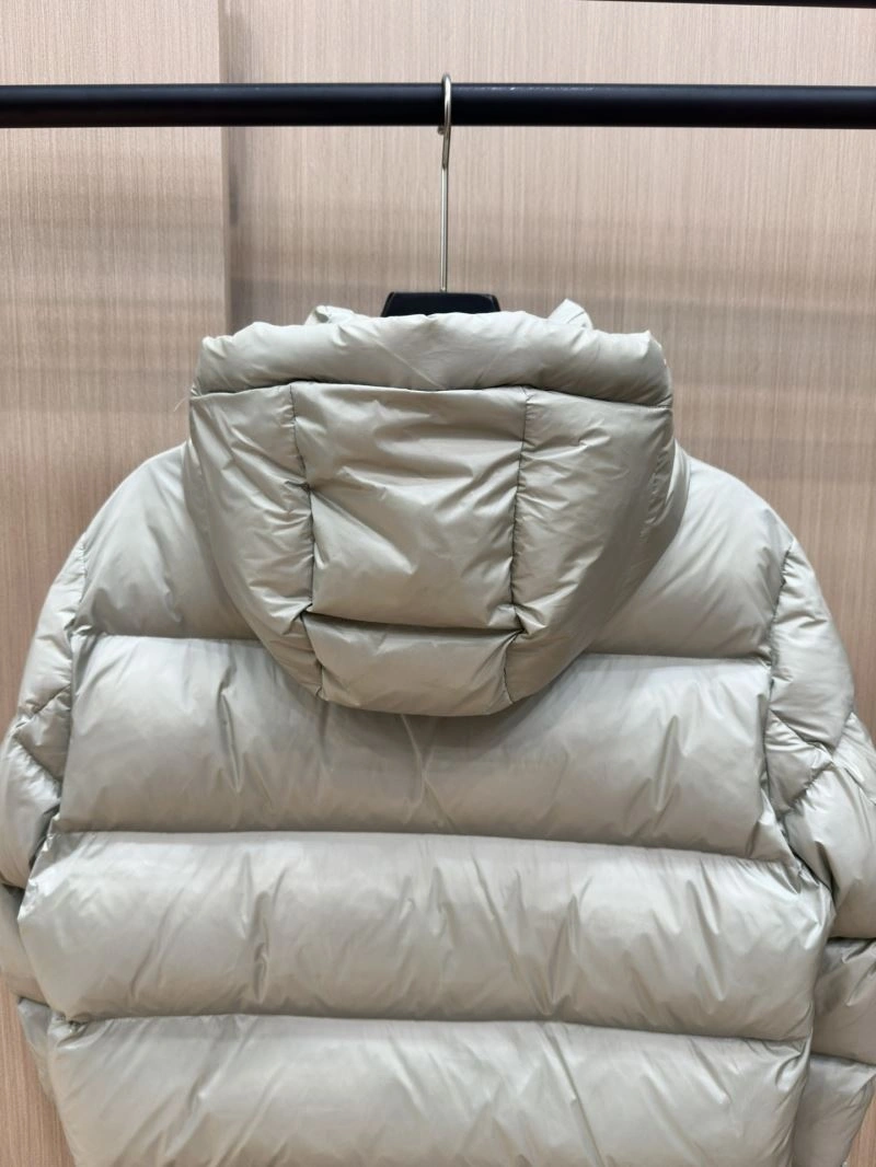 Youthful Burberry Down Jackets 105945