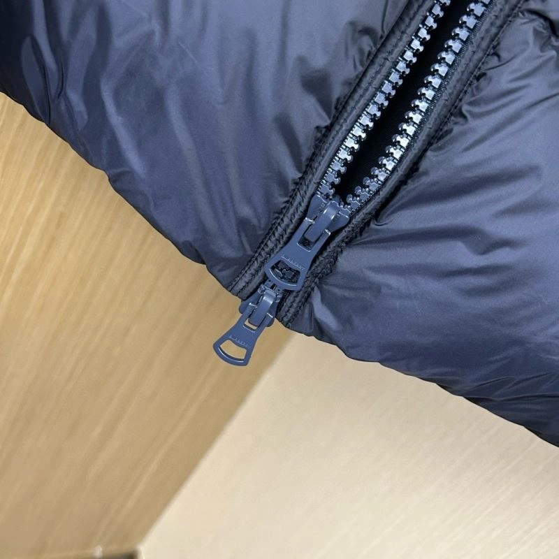 Lightweight Burberry Down Jackets 105921