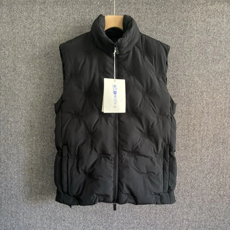 Sporty Burberry Down Jackets 105855