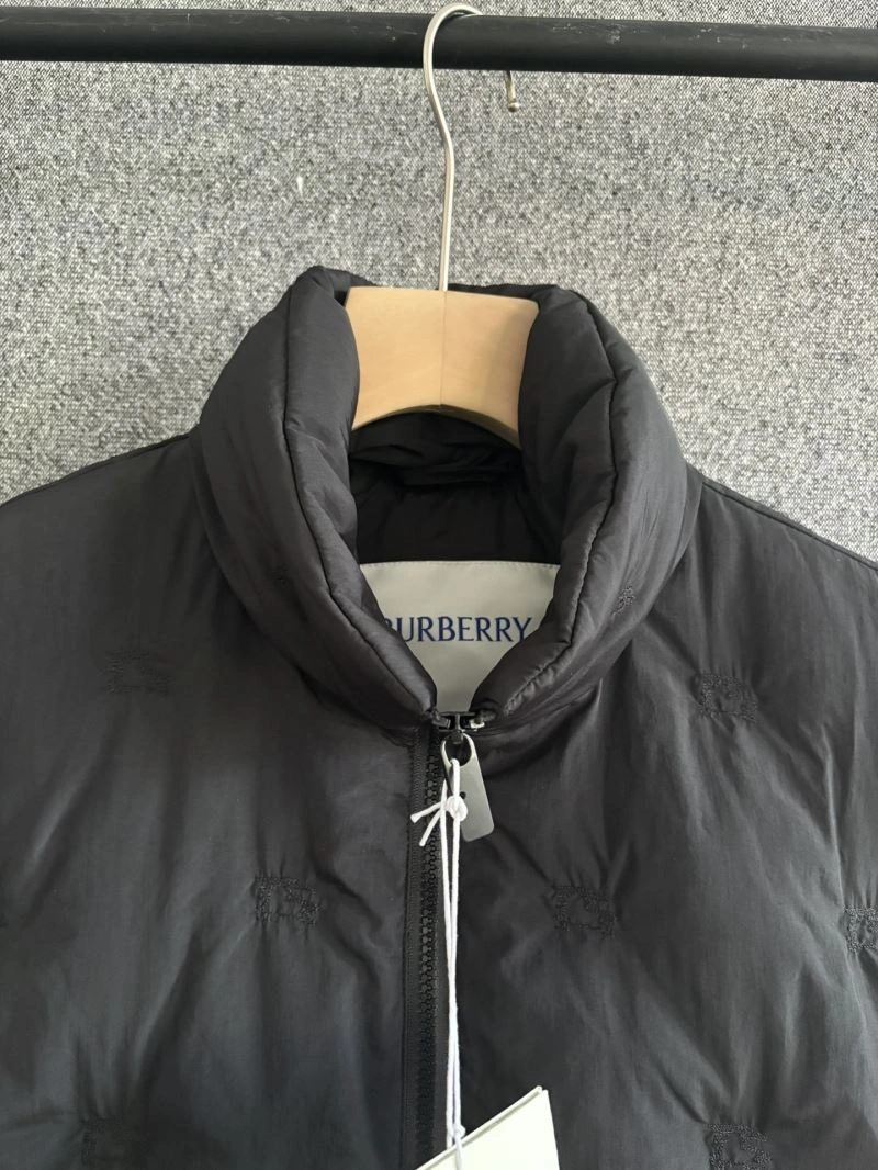 Sporty Burberry Down Jackets 105855