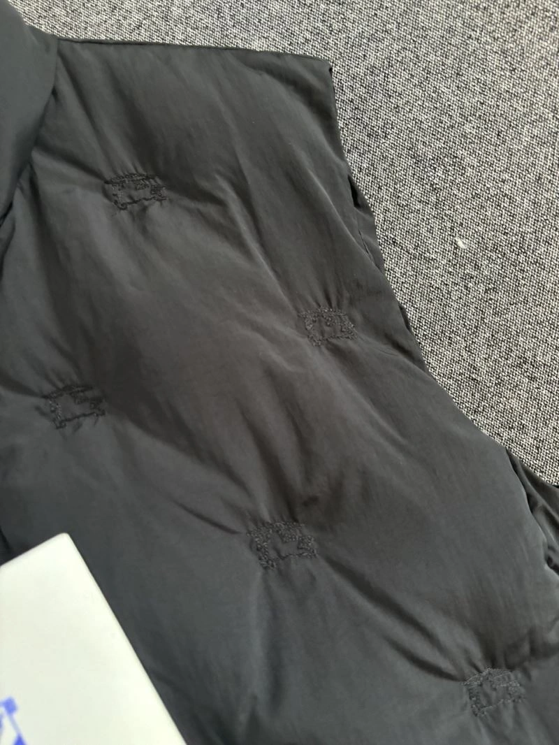 Sporty Burberry Down Jackets 105855