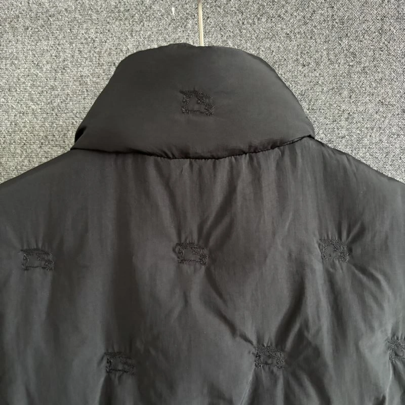 Sporty Burberry Down Jackets 105855