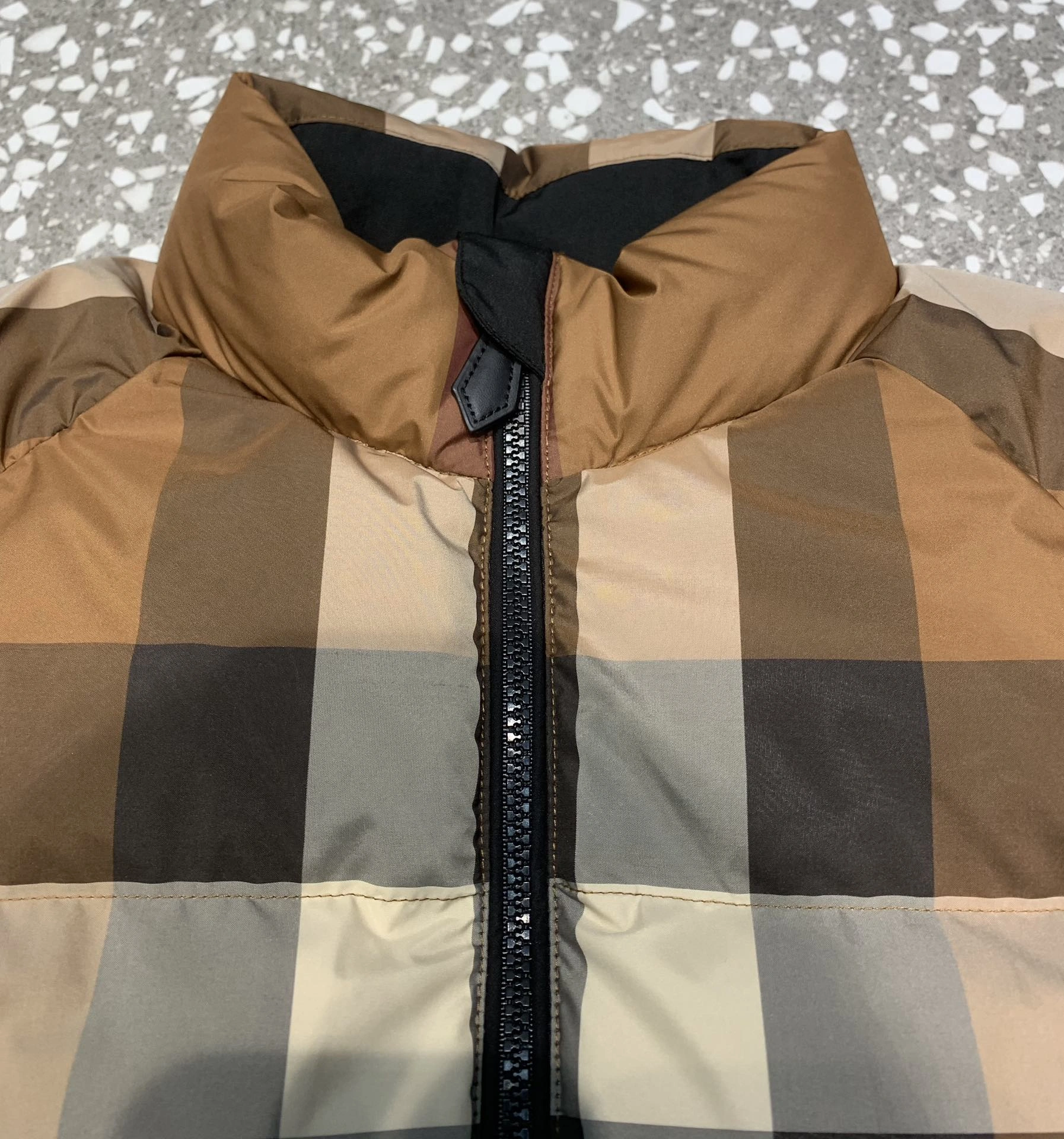 Stylish Burberry Down Jackets 106039