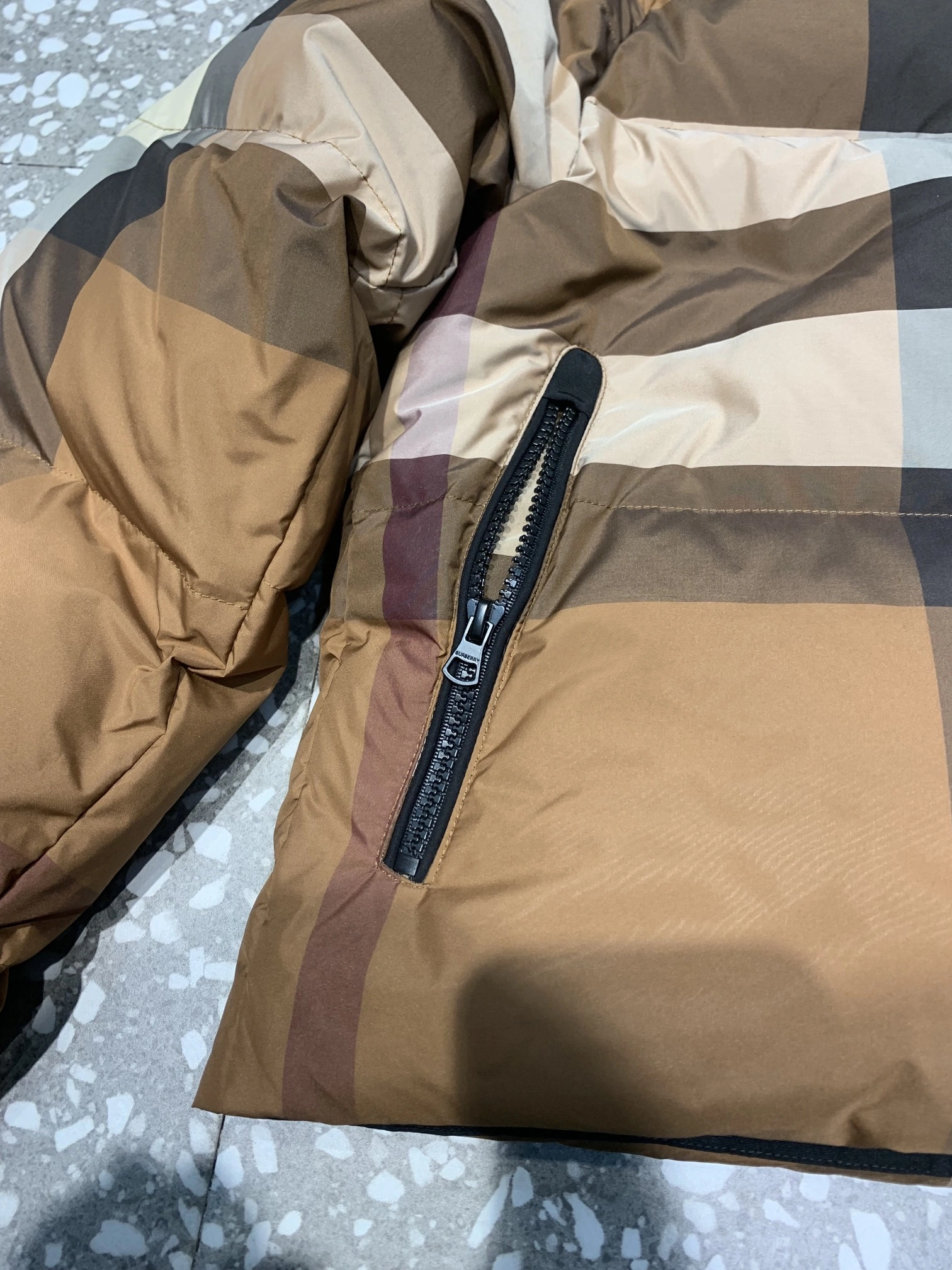 Stylish Burberry Down Jackets 106039