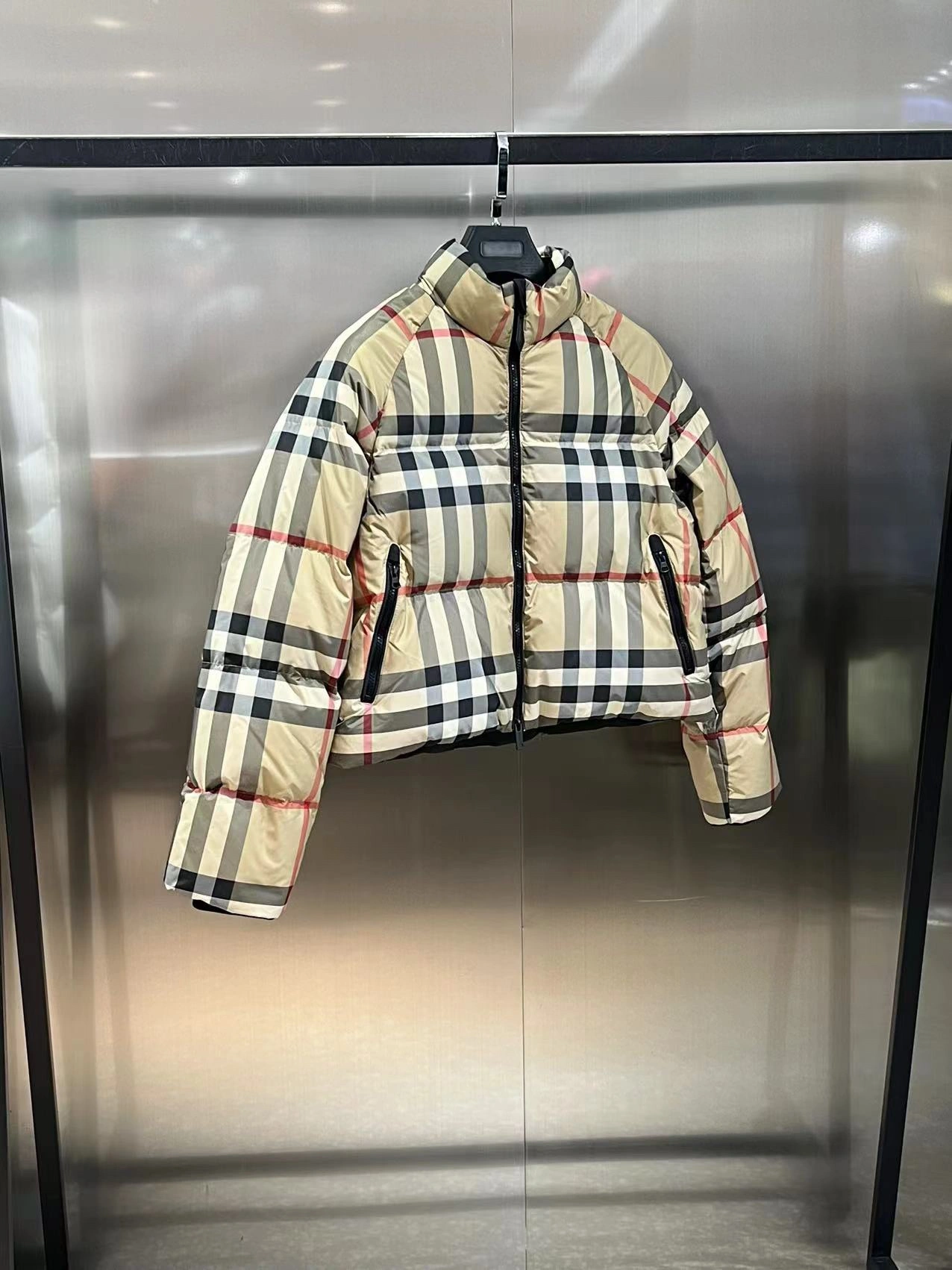Burberry Down Jackets EyeCatching 106041