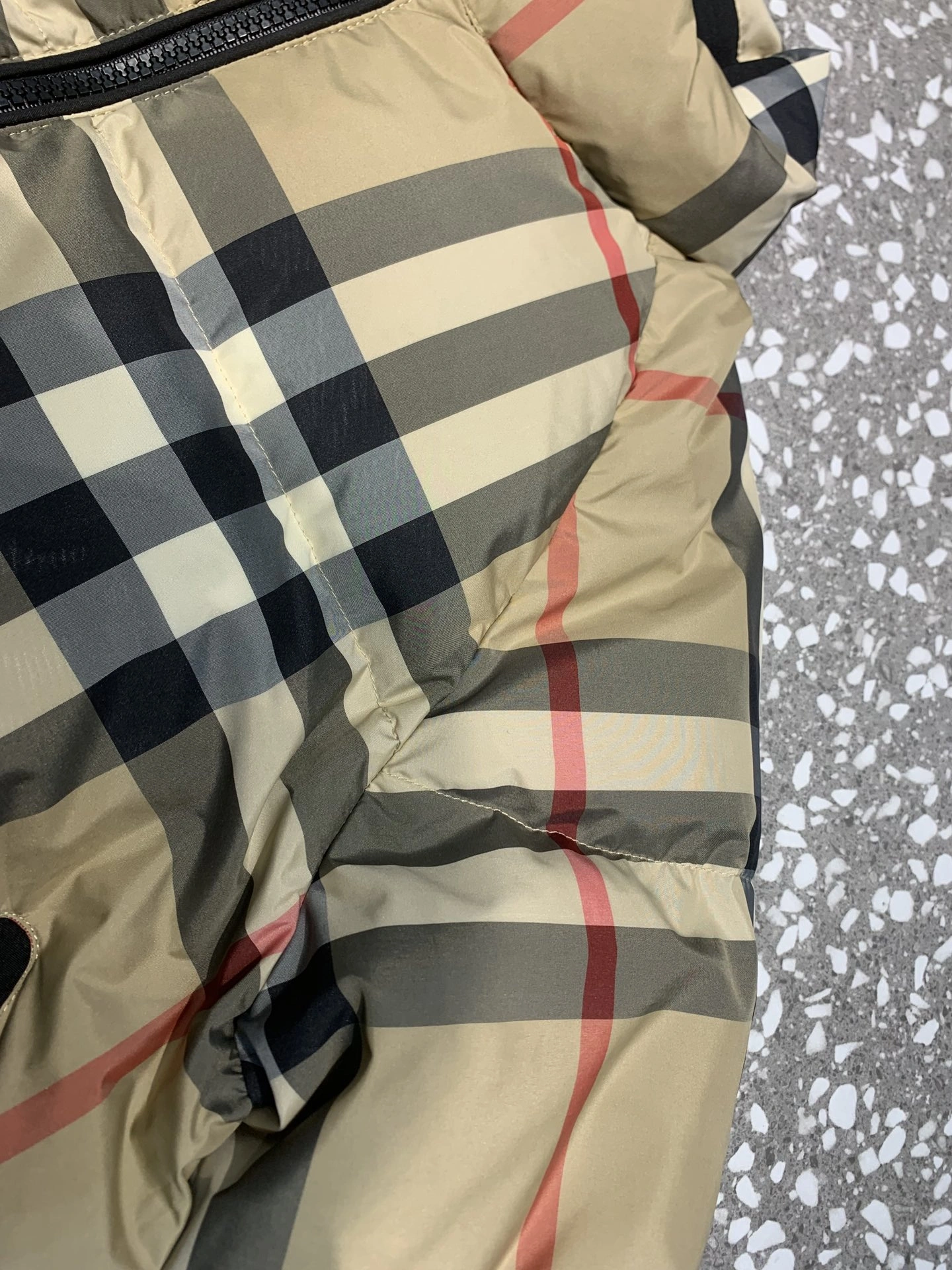 Burberry Down Jackets EyeCatching 106041