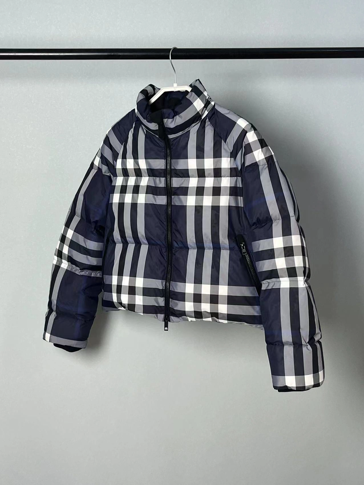 BestValue Burberry Down Jackets 106038