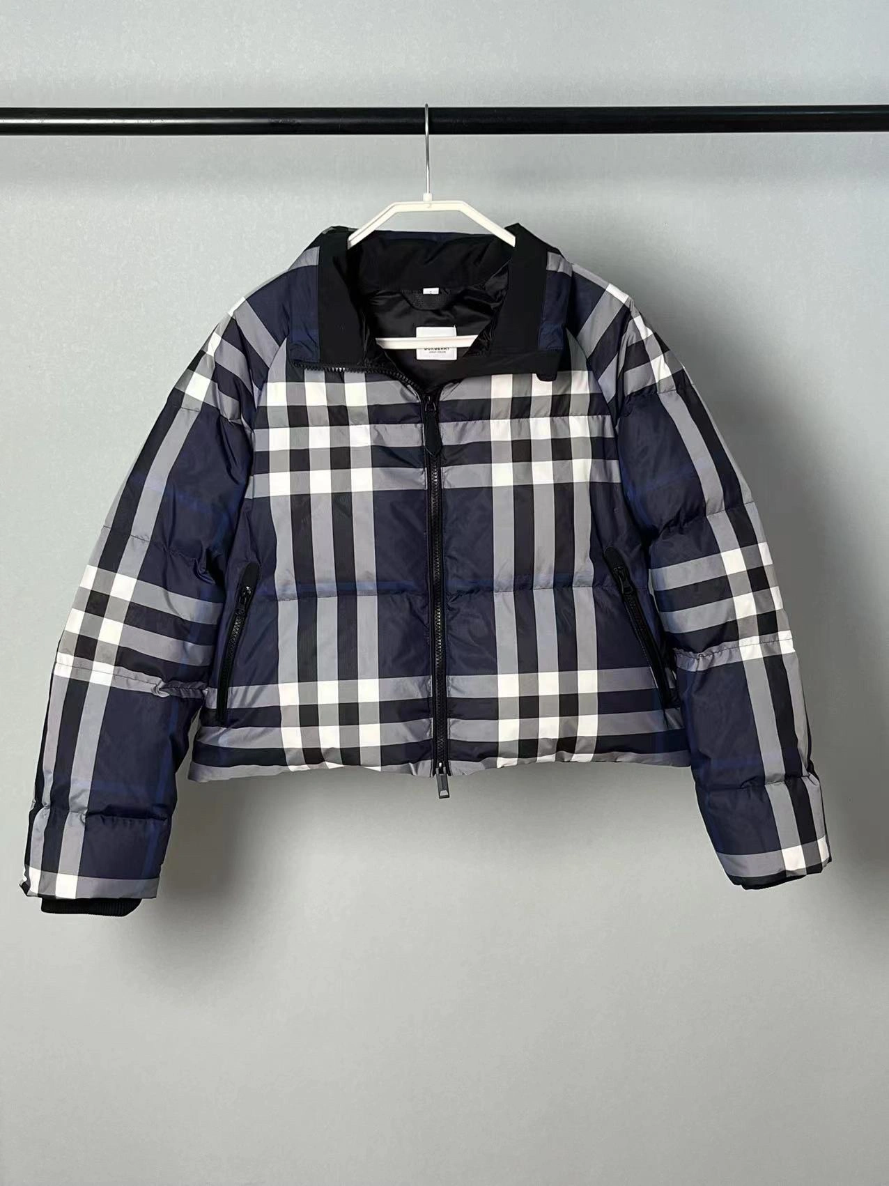 BestValue Burberry Down Jackets 106038