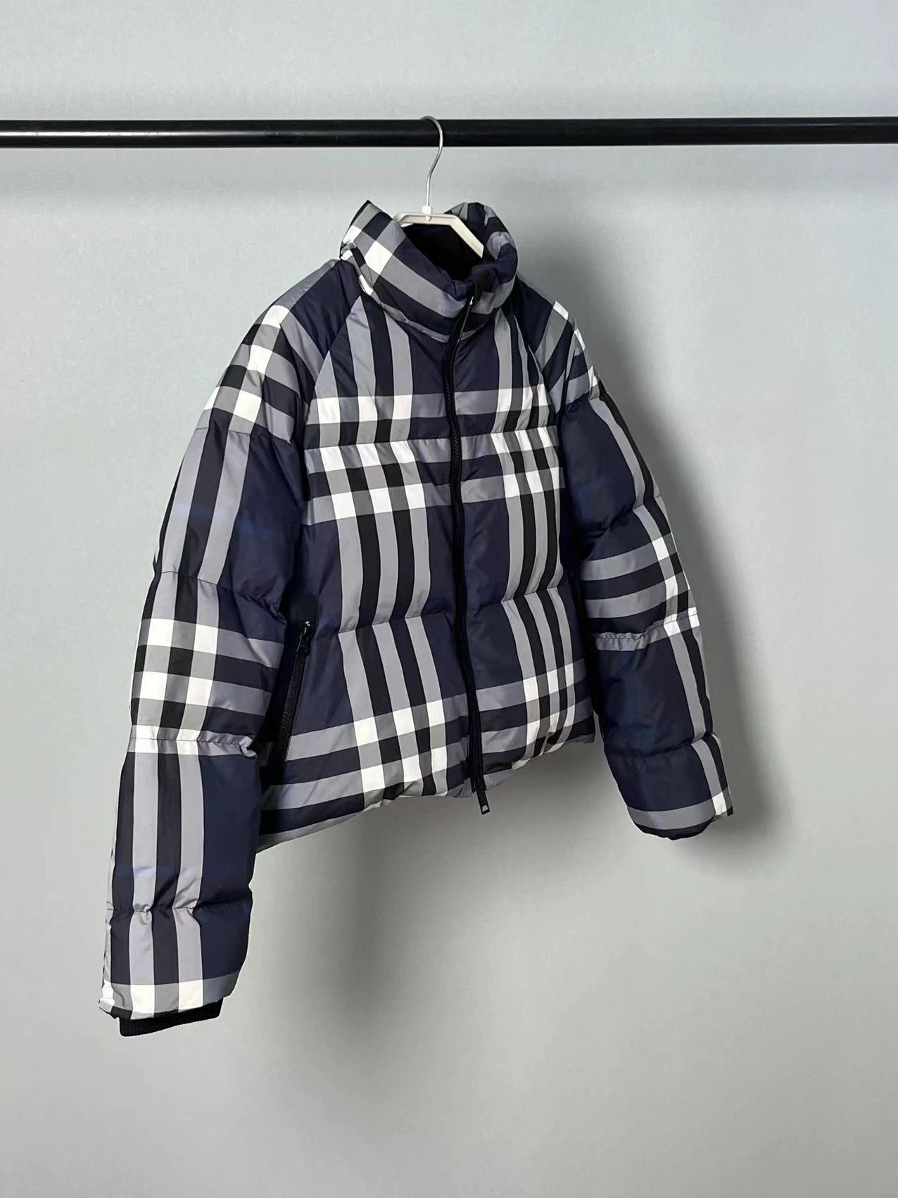 BestValue Burberry Down Jackets 106038