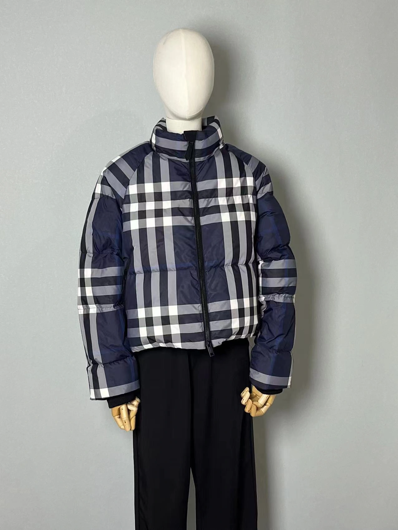 BestValue Burberry Down Jackets 106038