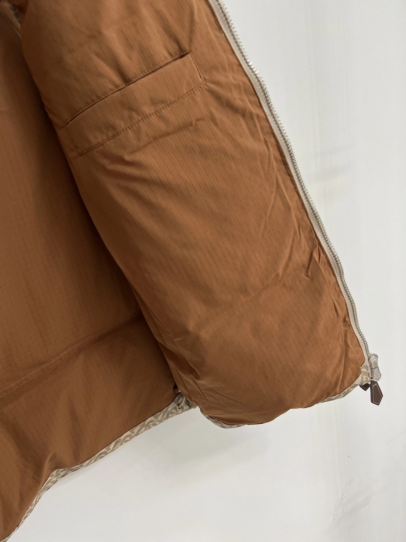 MoistureWicking Burberry Down Jackets 106036