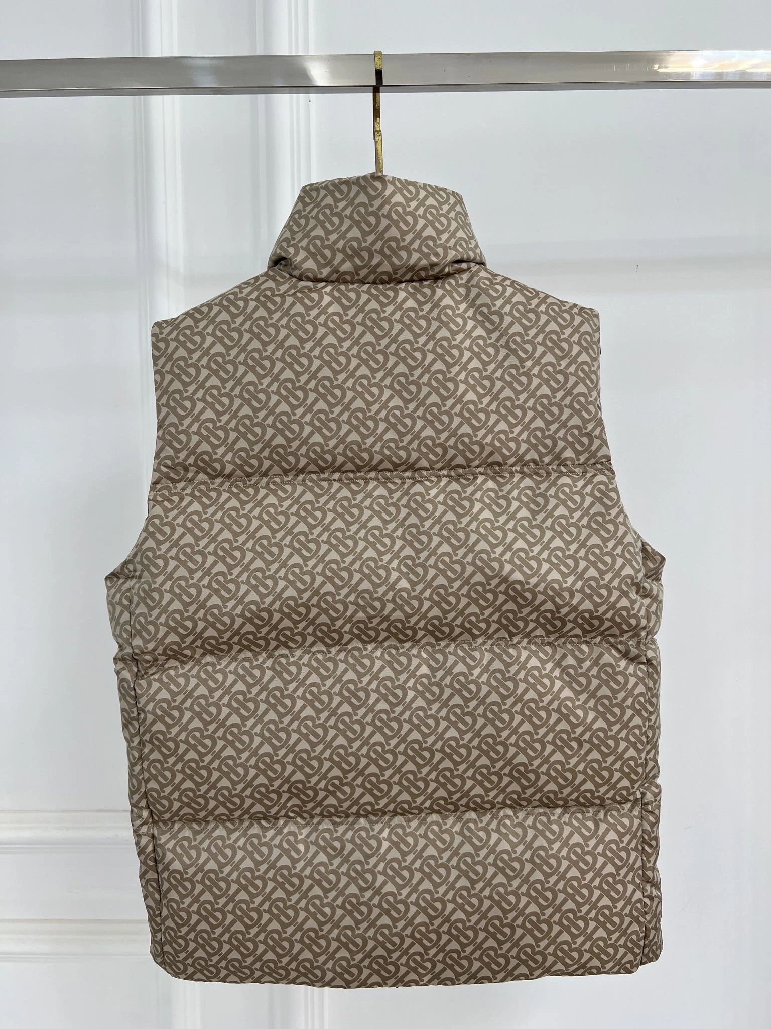 MoistureWicking Burberry Down Jackets 106036