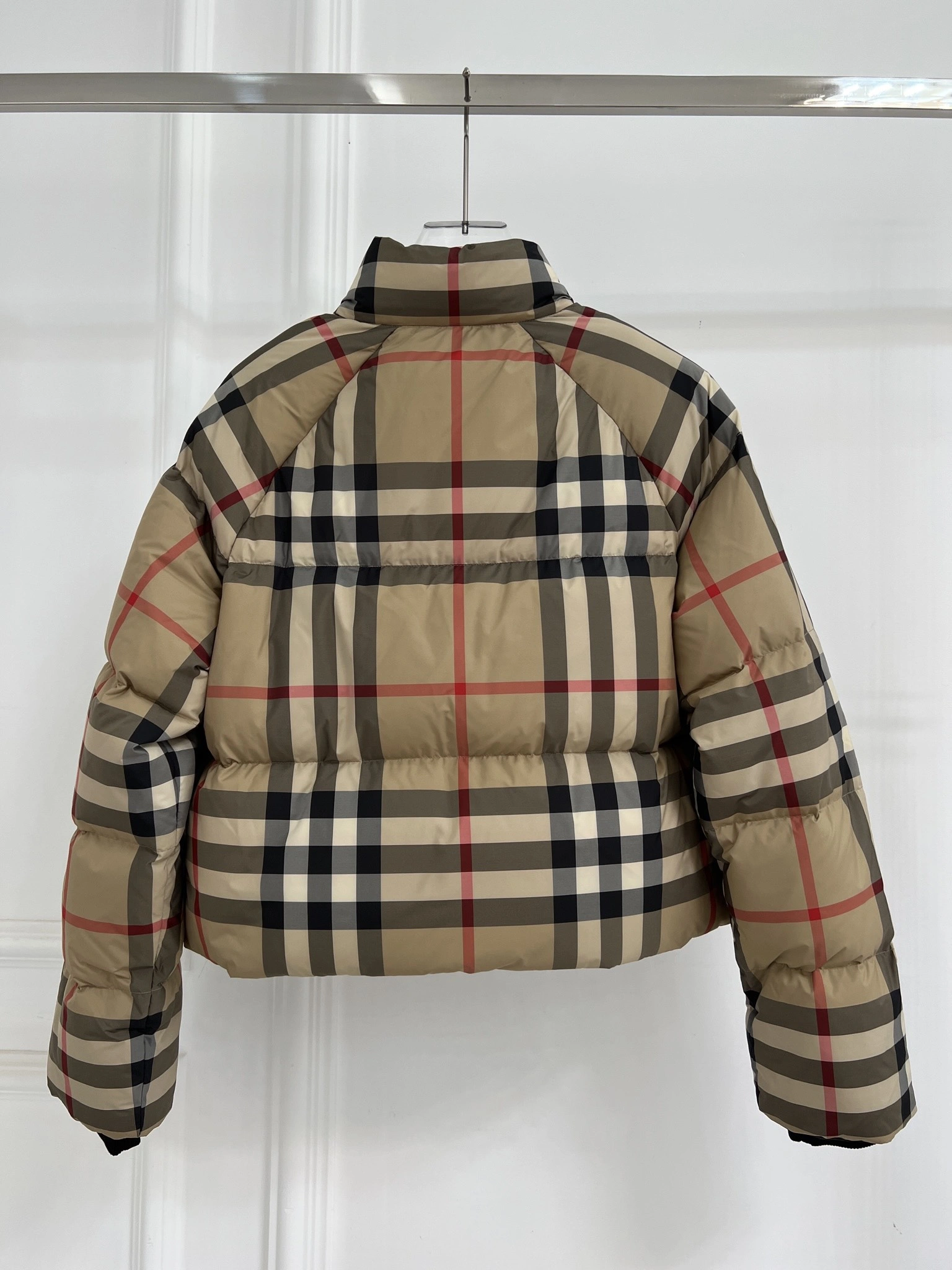 HighQuality Burberry Down Jackets 106035