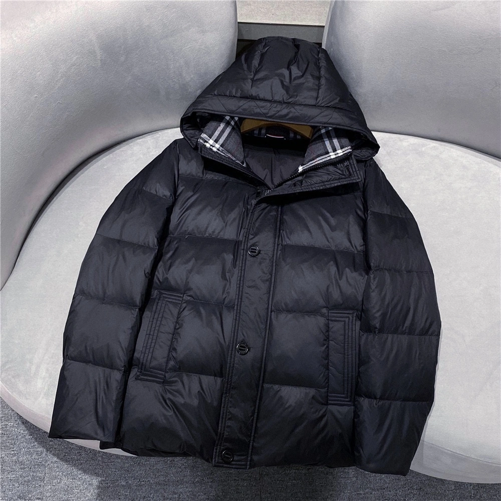 Flexible Burberry Down Jackets 106034