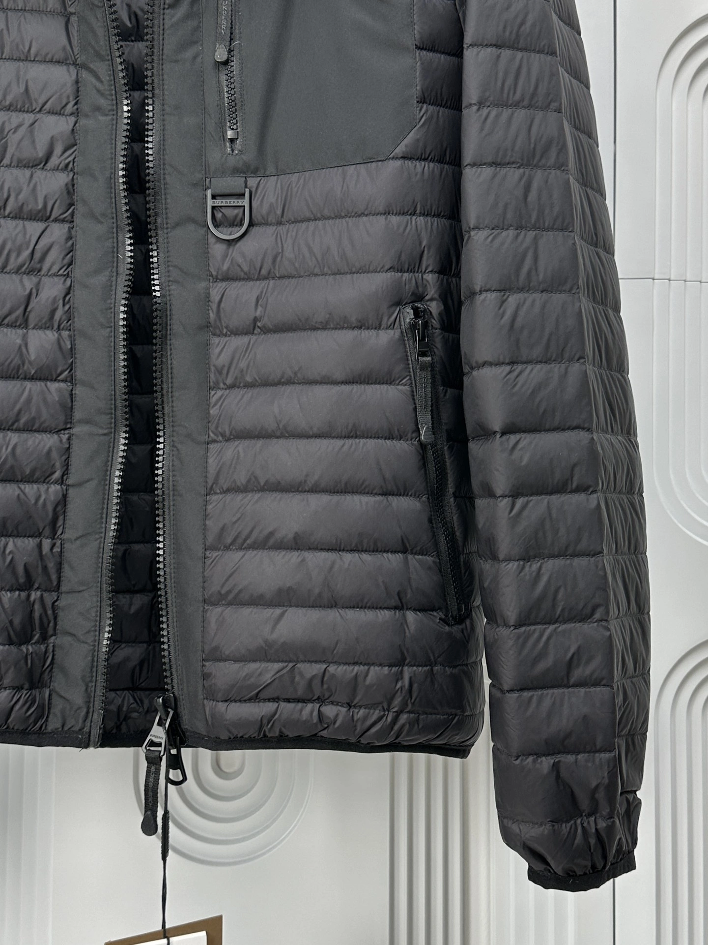 Sleek Burberry Down Jackets 106030