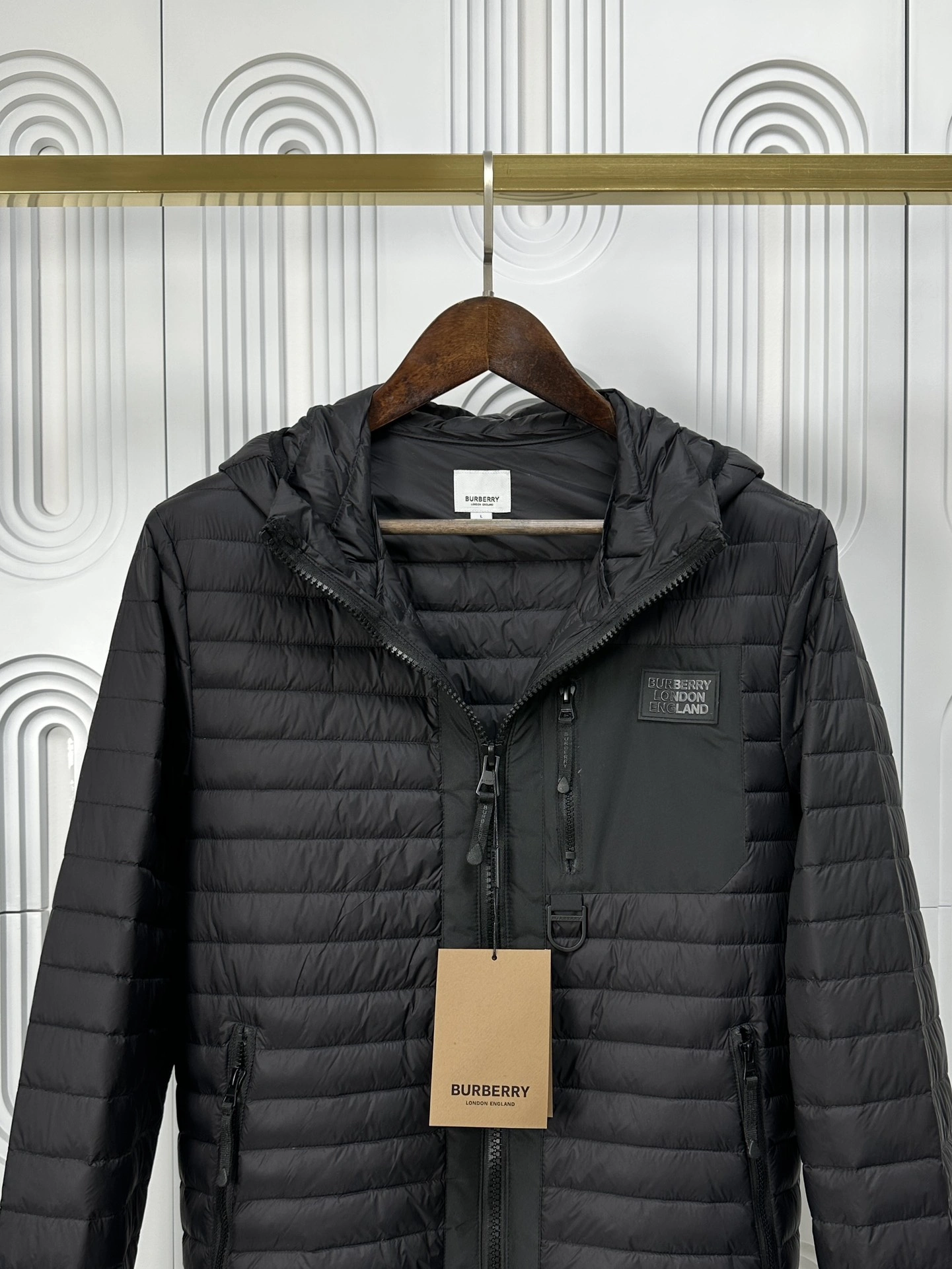 Sustainable Burberry Down Jackets 106028