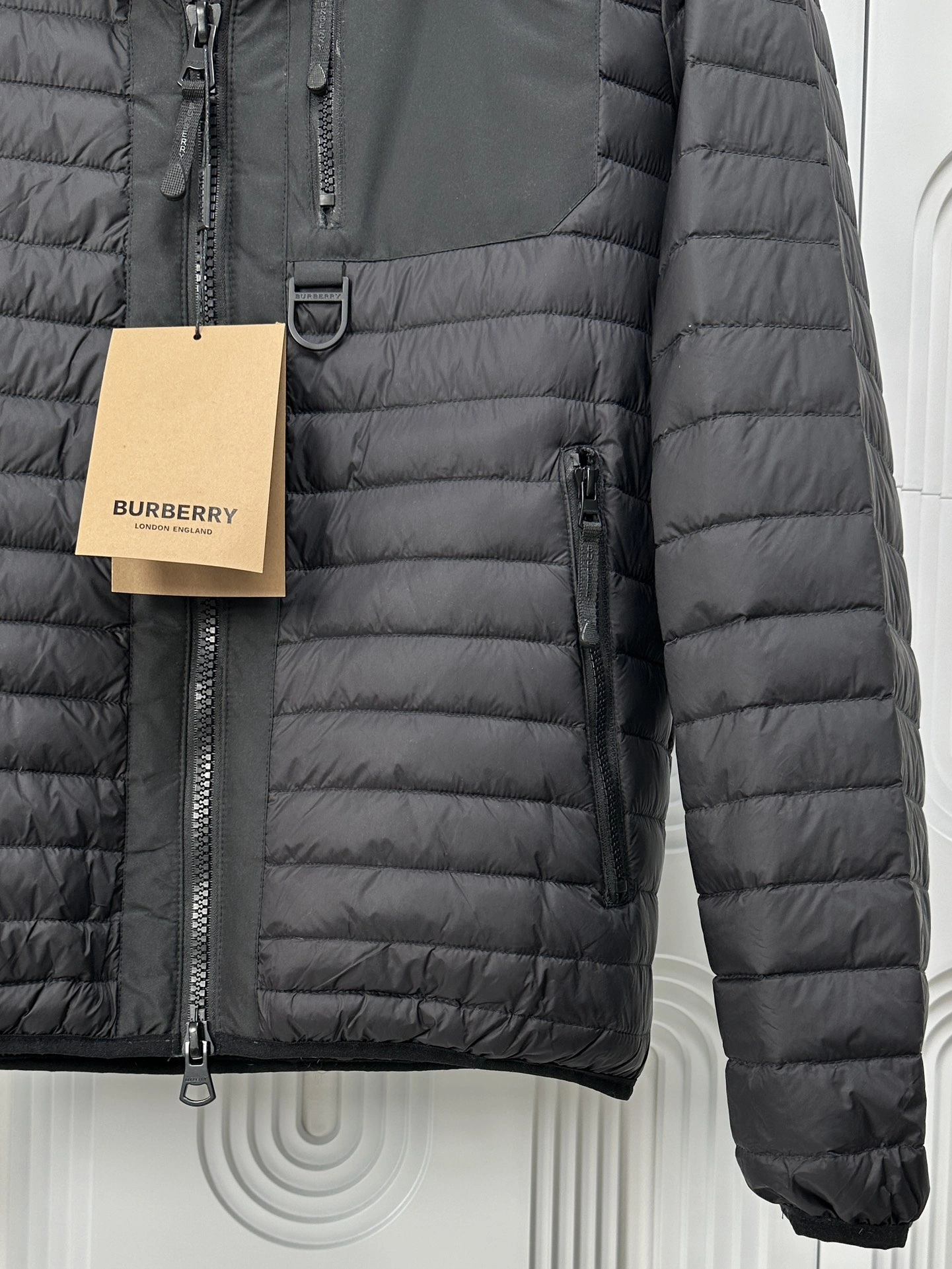 Sustainable Burberry Down Jackets 106028