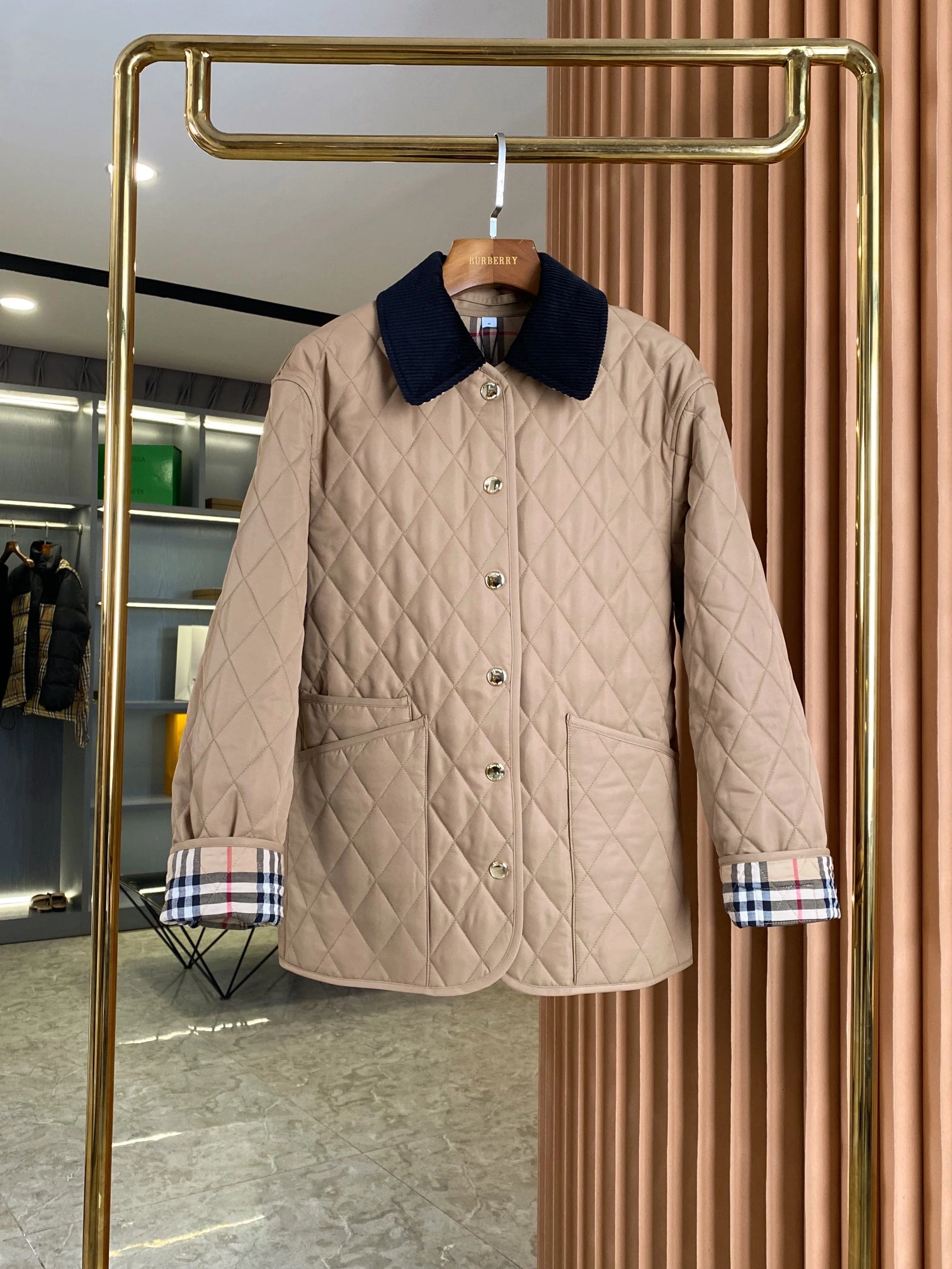 Comfortable Burberry Down Jackets 106018