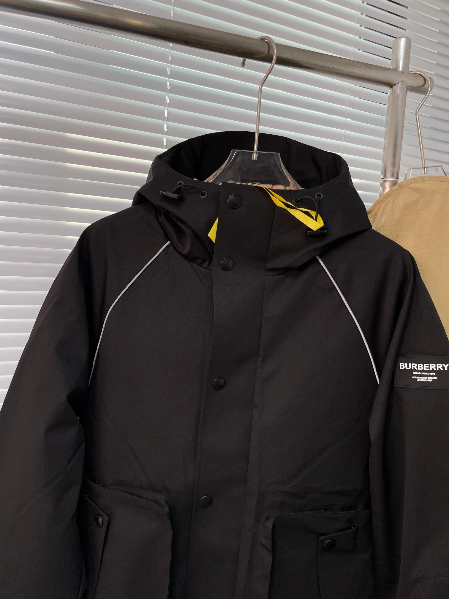 Burberry Down Jackets OnTrend 106013