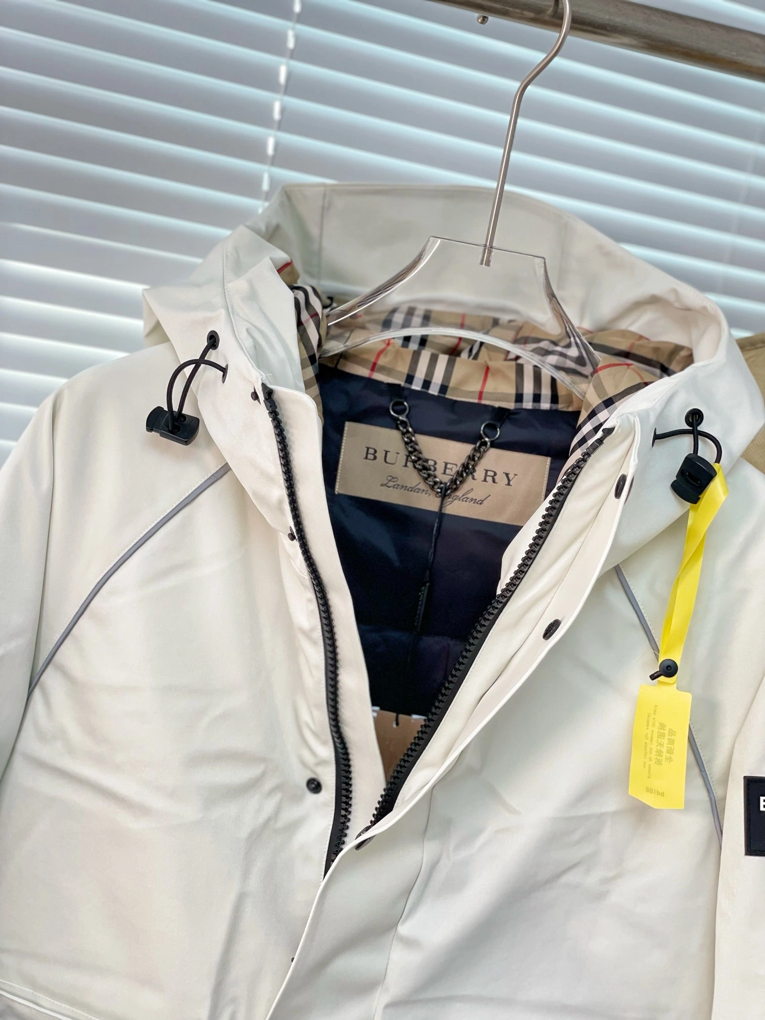 Colorful Burberry Down Jackets 106054