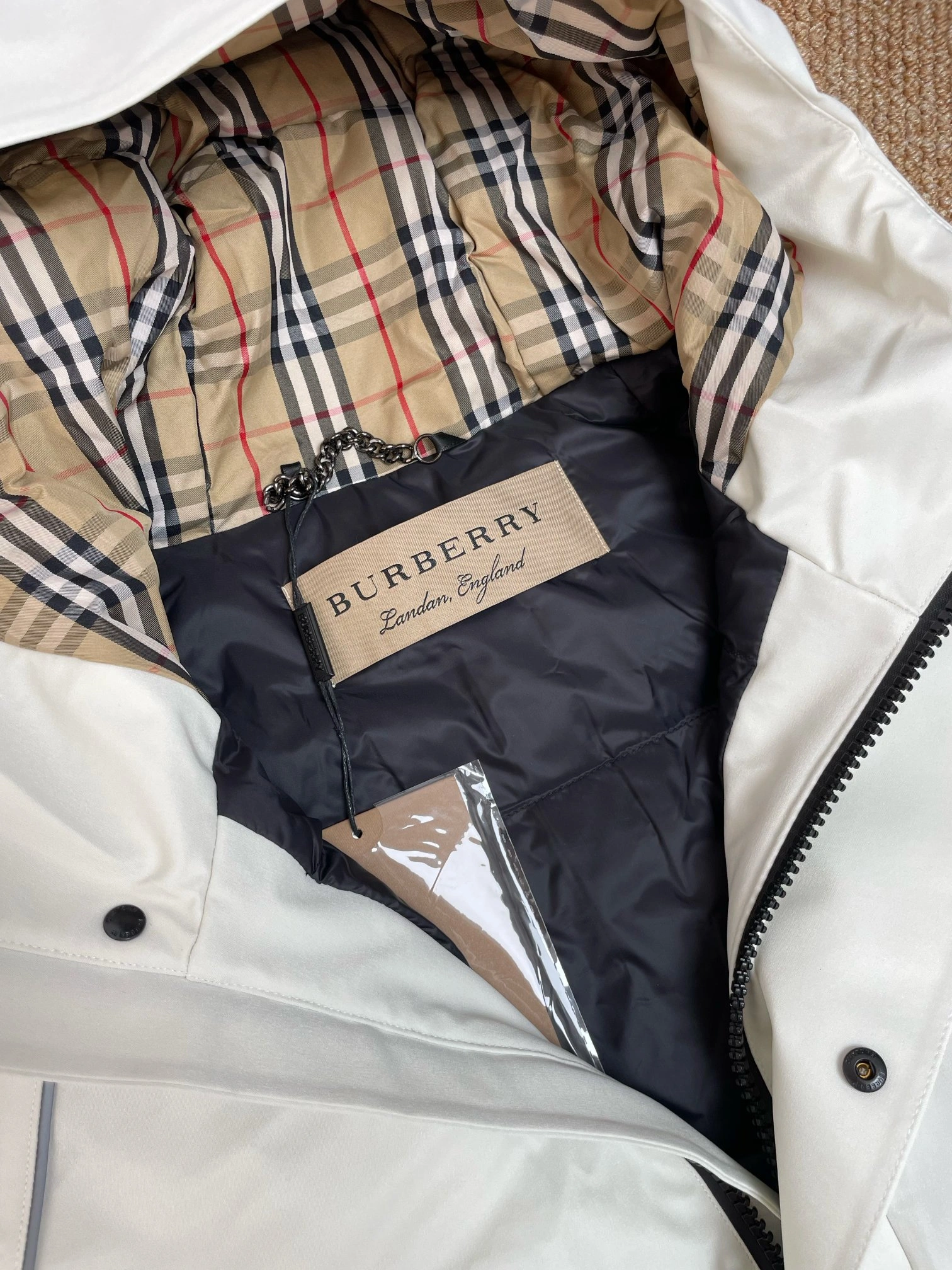 Colorful Burberry Down Jackets 106054