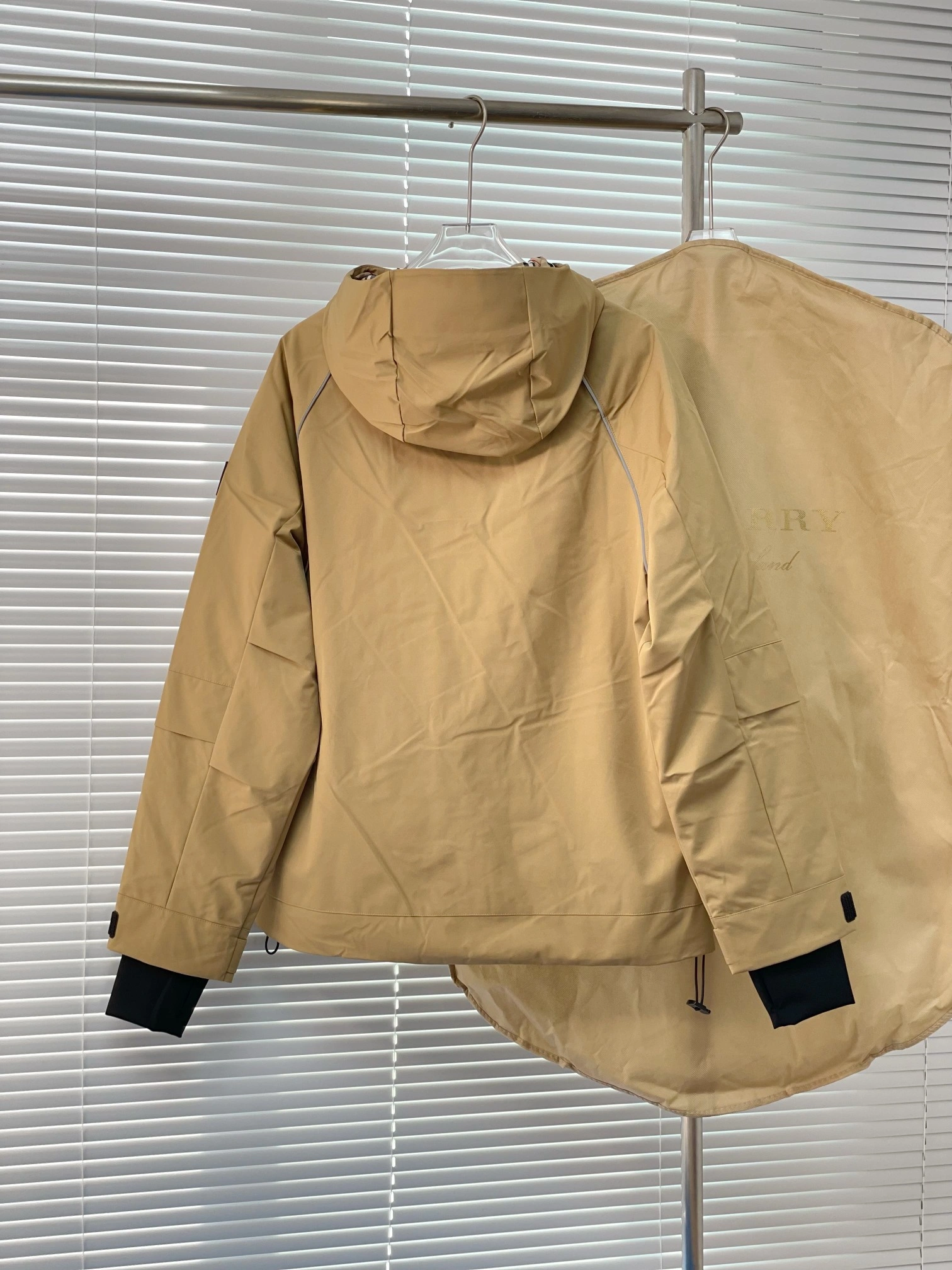Burberry Down Jackets Breathable 106009
