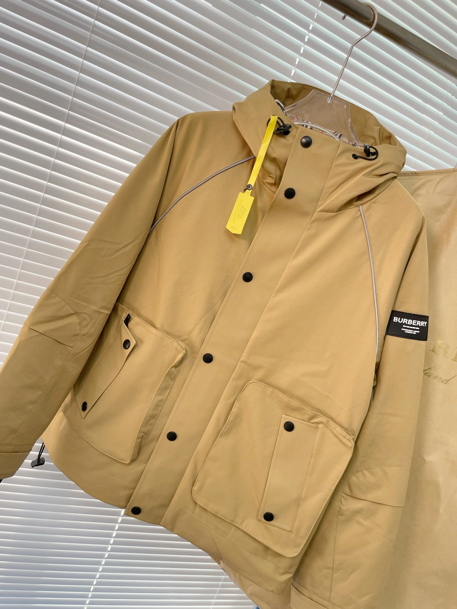 Burberry Down Jackets Breathable 106009