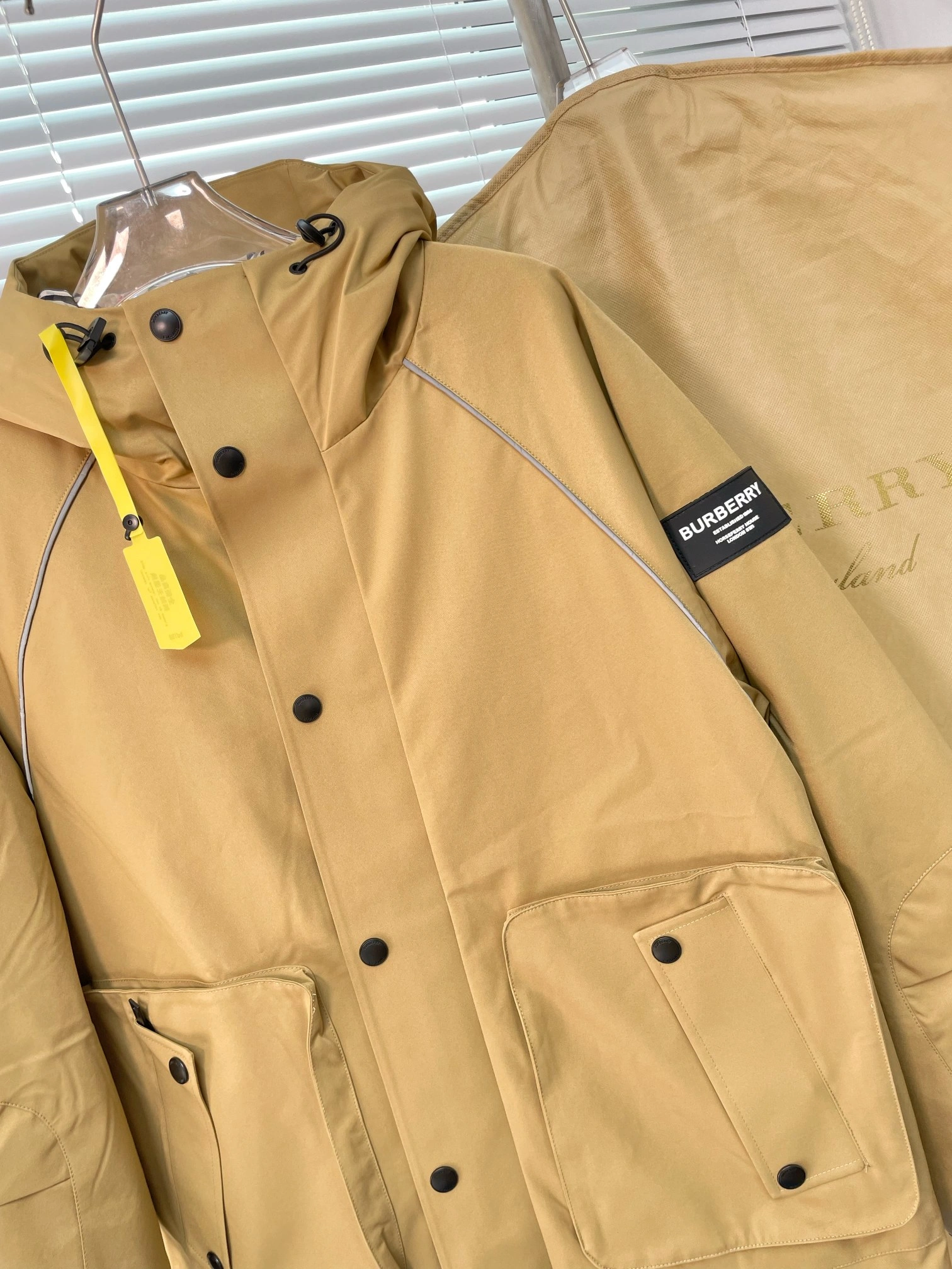 Burberry Down Jackets Breathable 106009