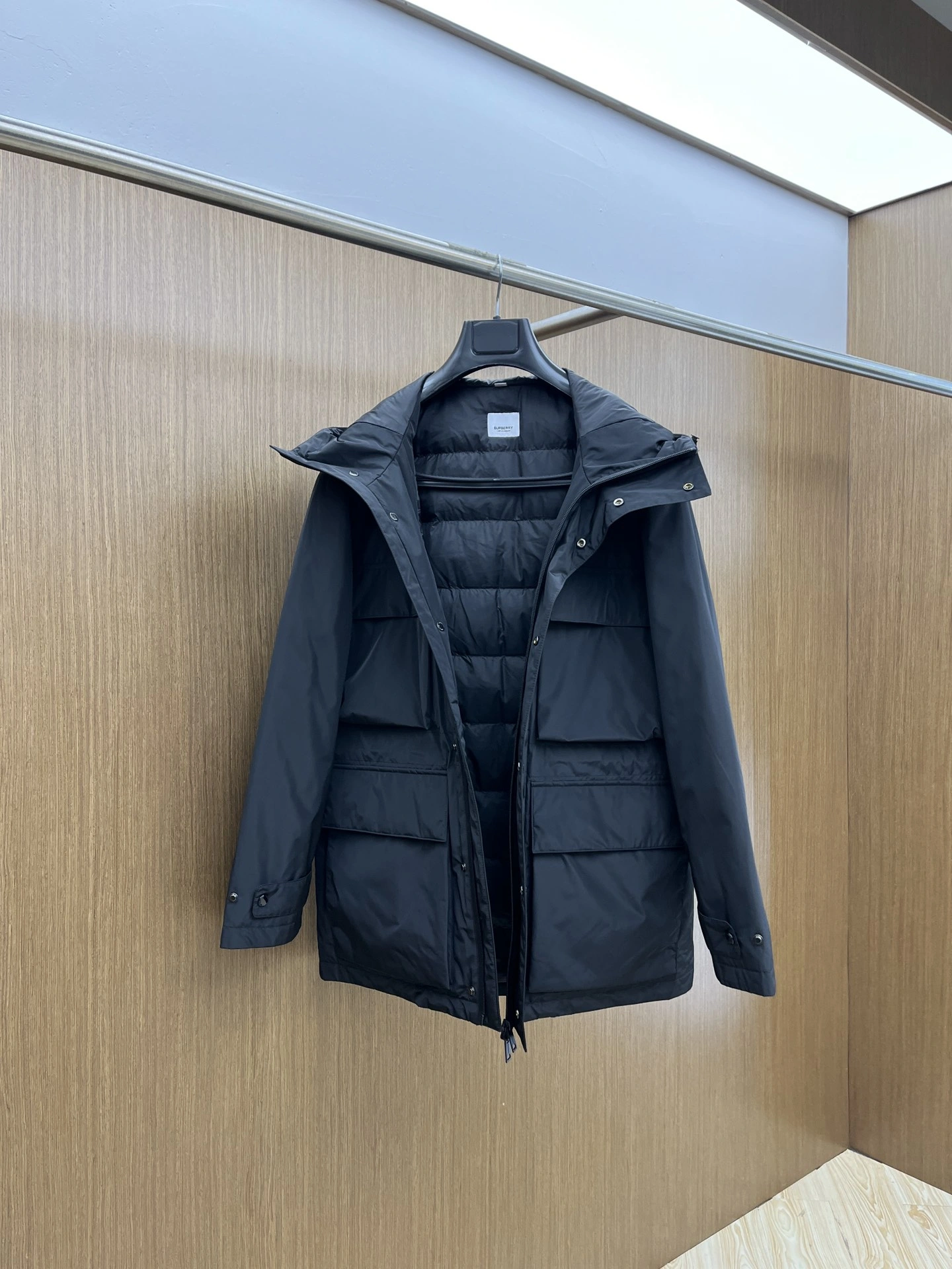 Burberry Down Jackets Stylish 106012