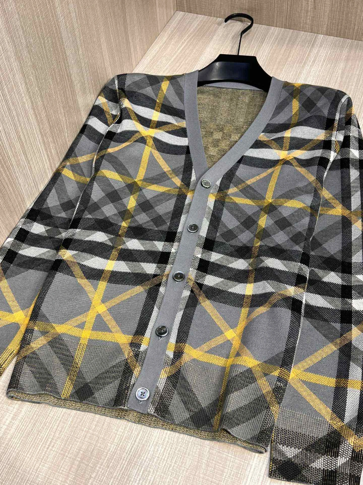 Tailored Burberry Down Jackets 106096