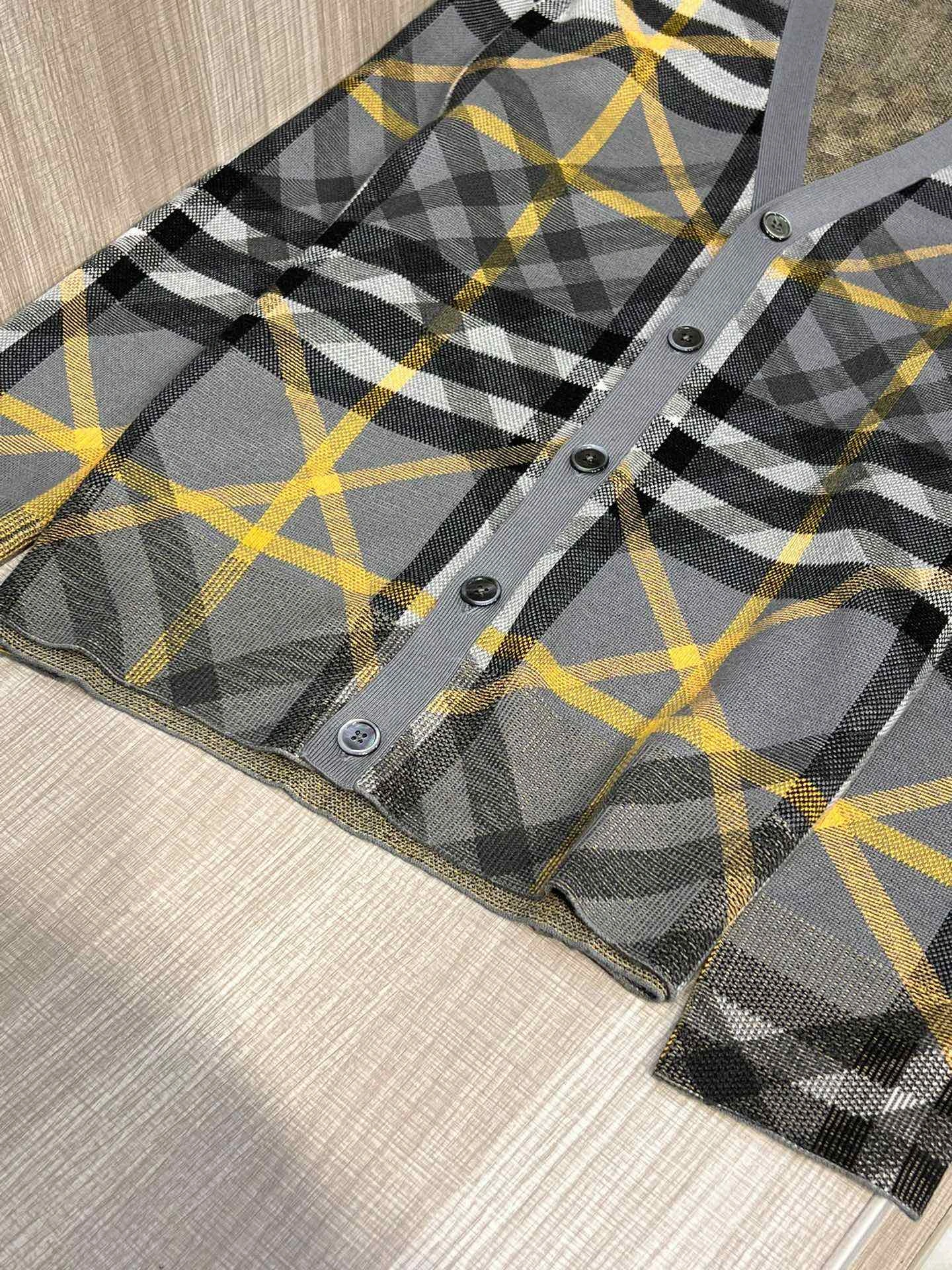Tailored Burberry Down Jackets 106096