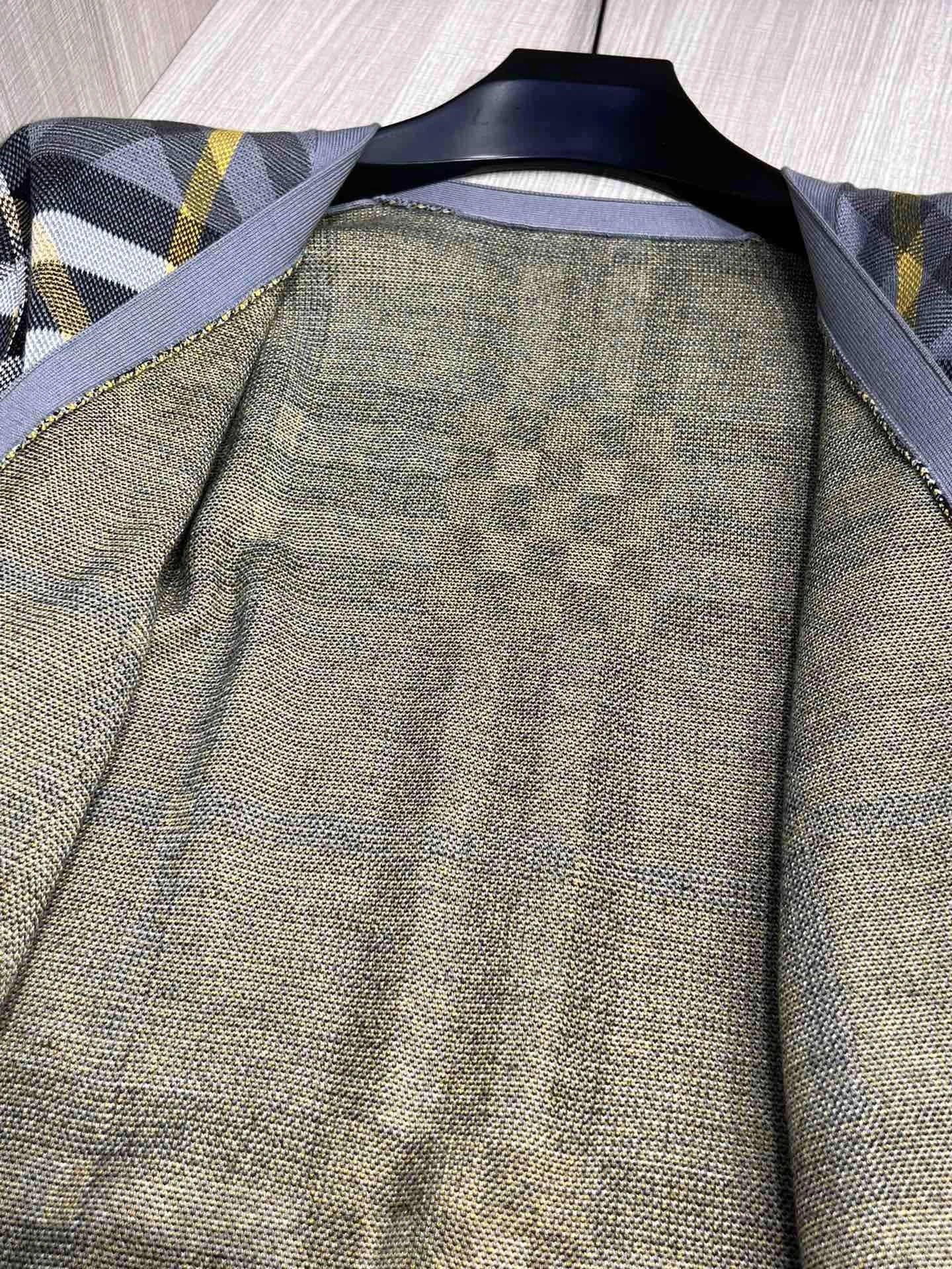 Tailored Burberry Down Jackets 106096