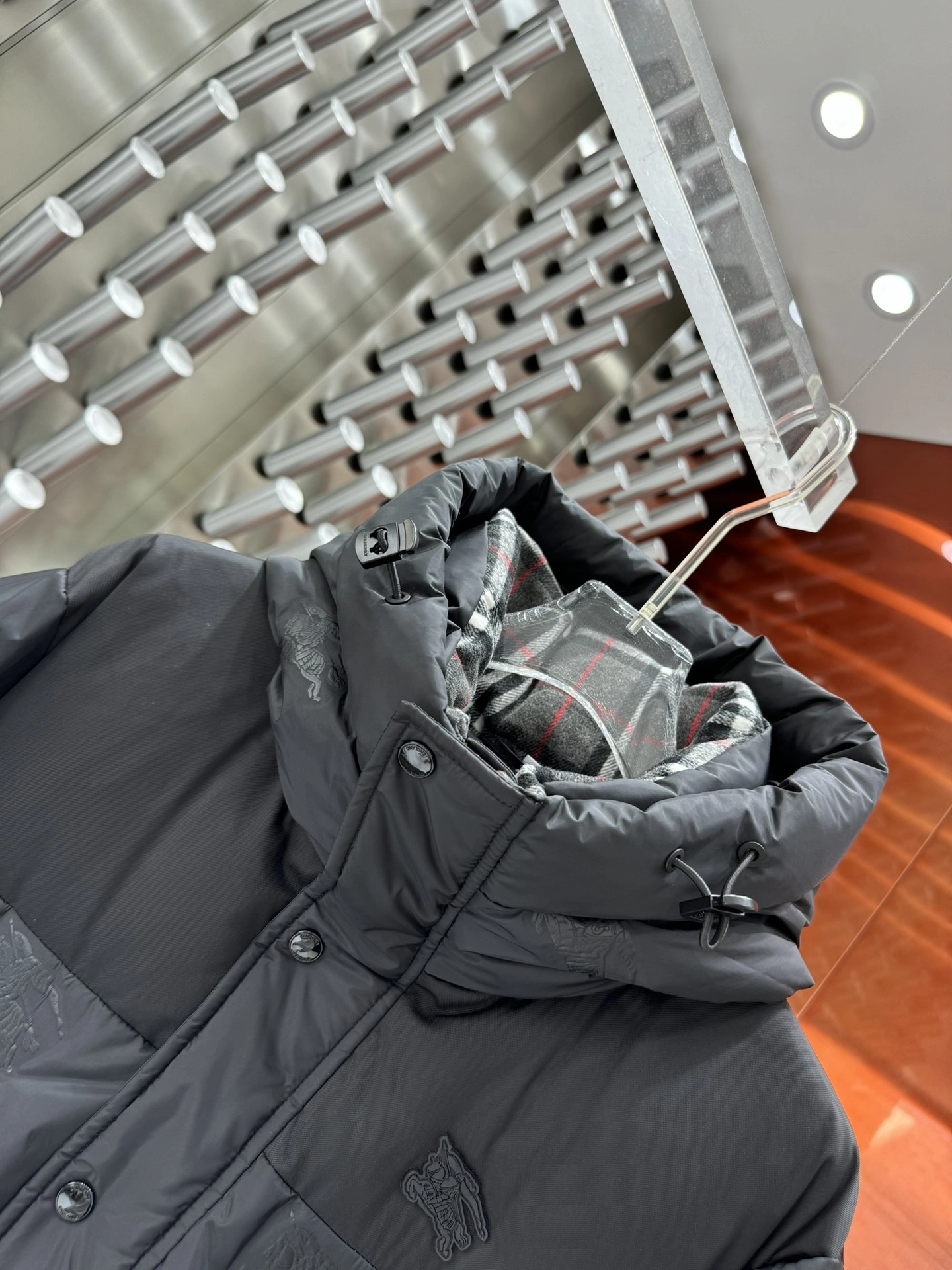 Burberry Down Jackets Trendsetting 106003