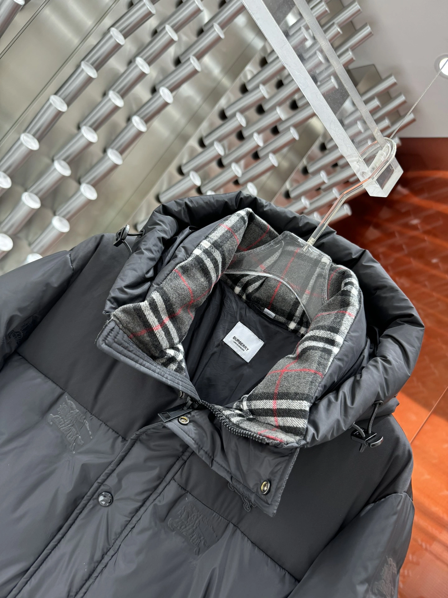 Burberry Down Jackets Trendsetting 106003