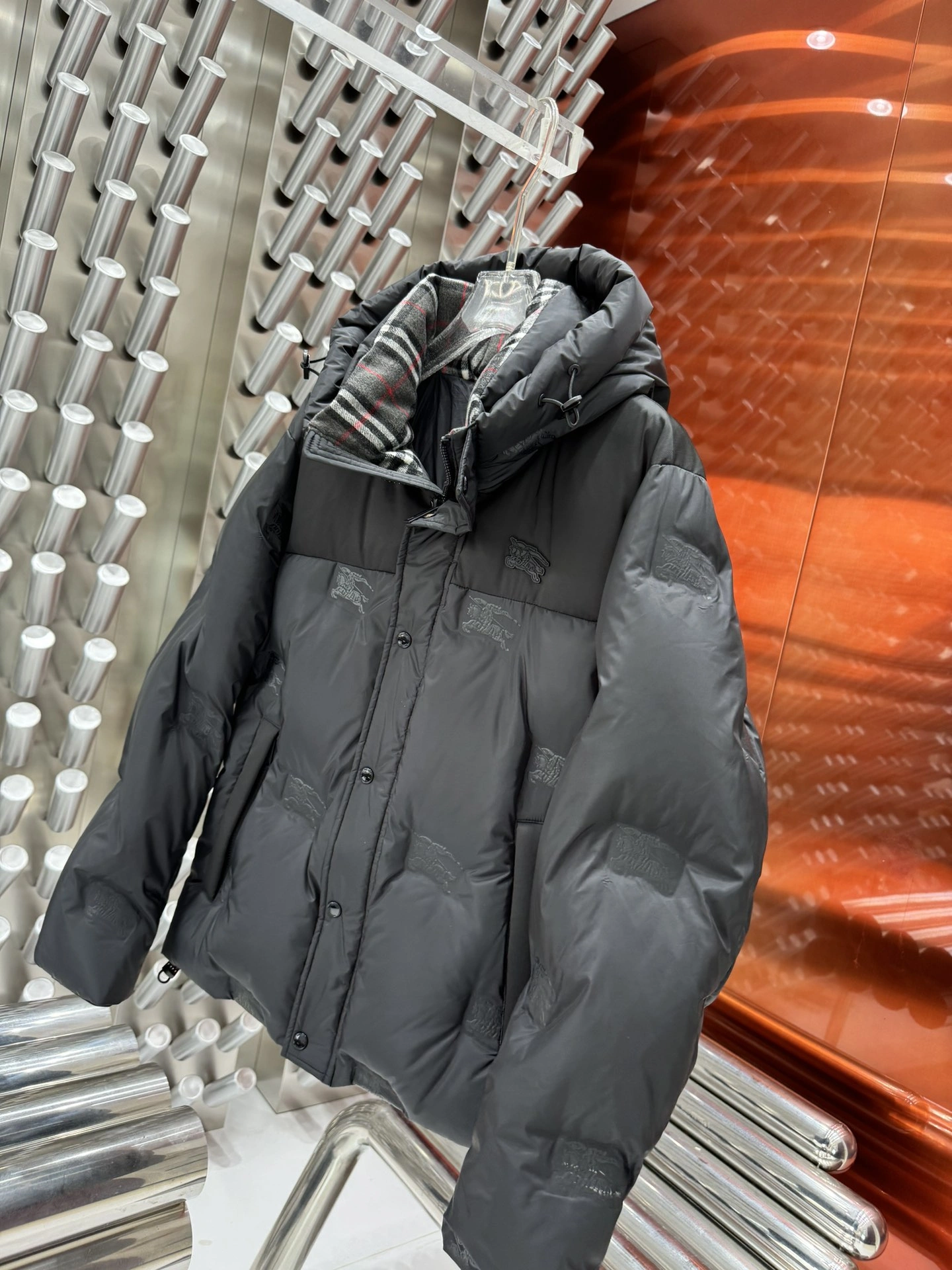 Burberry Down Jackets Trendsetting 106003