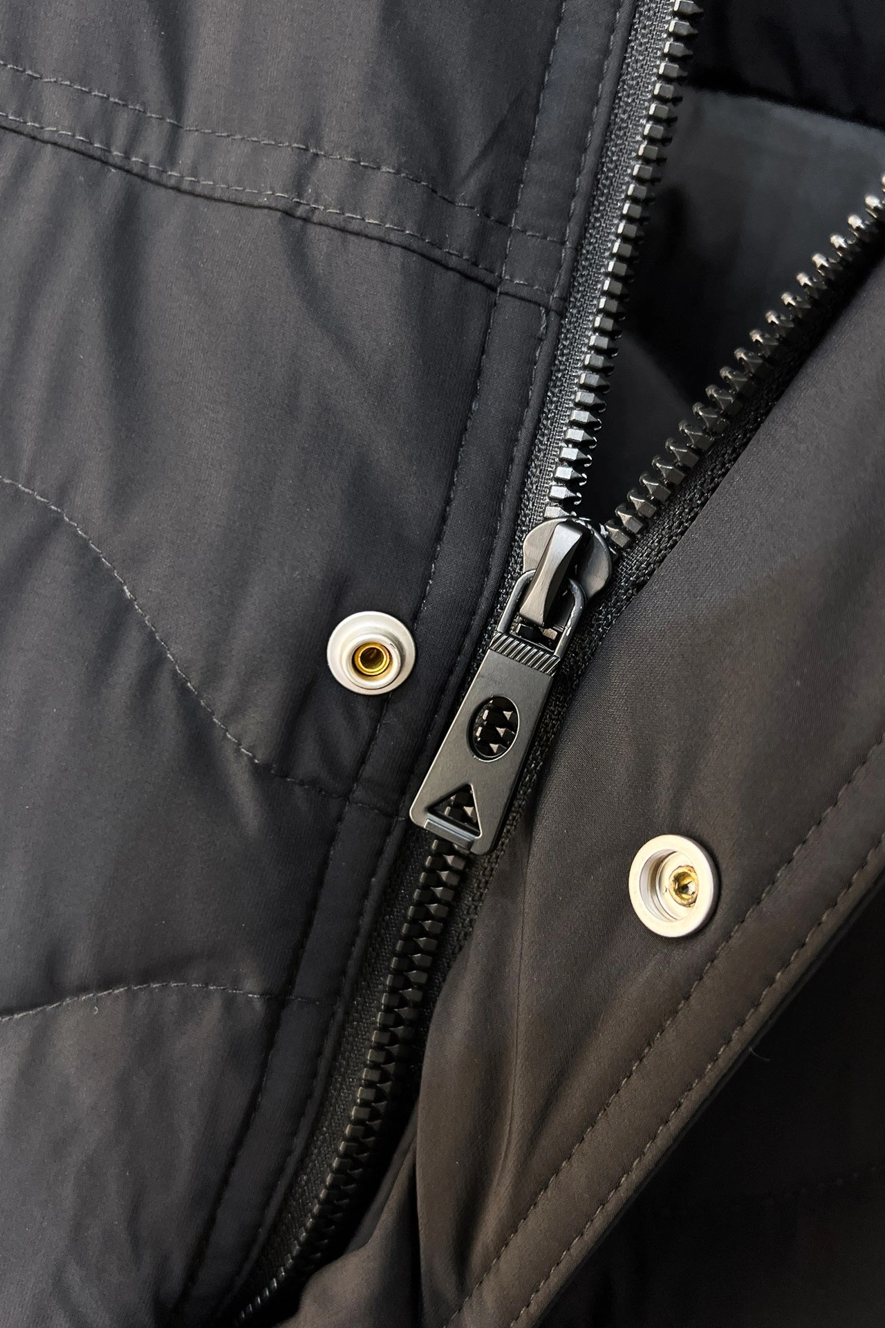 SoftTouch Burberry Down Jackets 106005